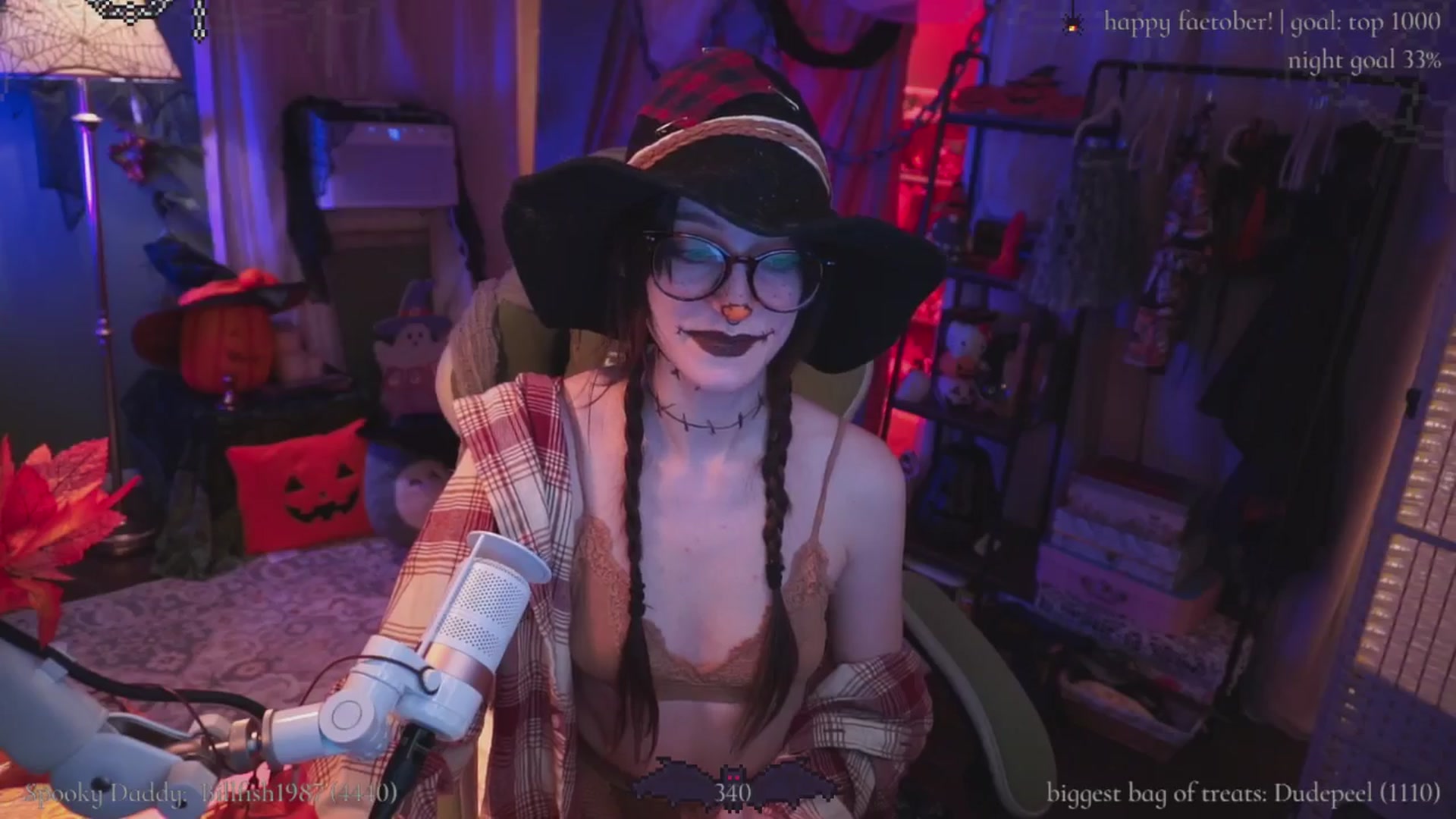 Gallery image thumbnail from XyliaFae's myfreecams stream on, 10/05/2025, 03:25 image 14 of 20