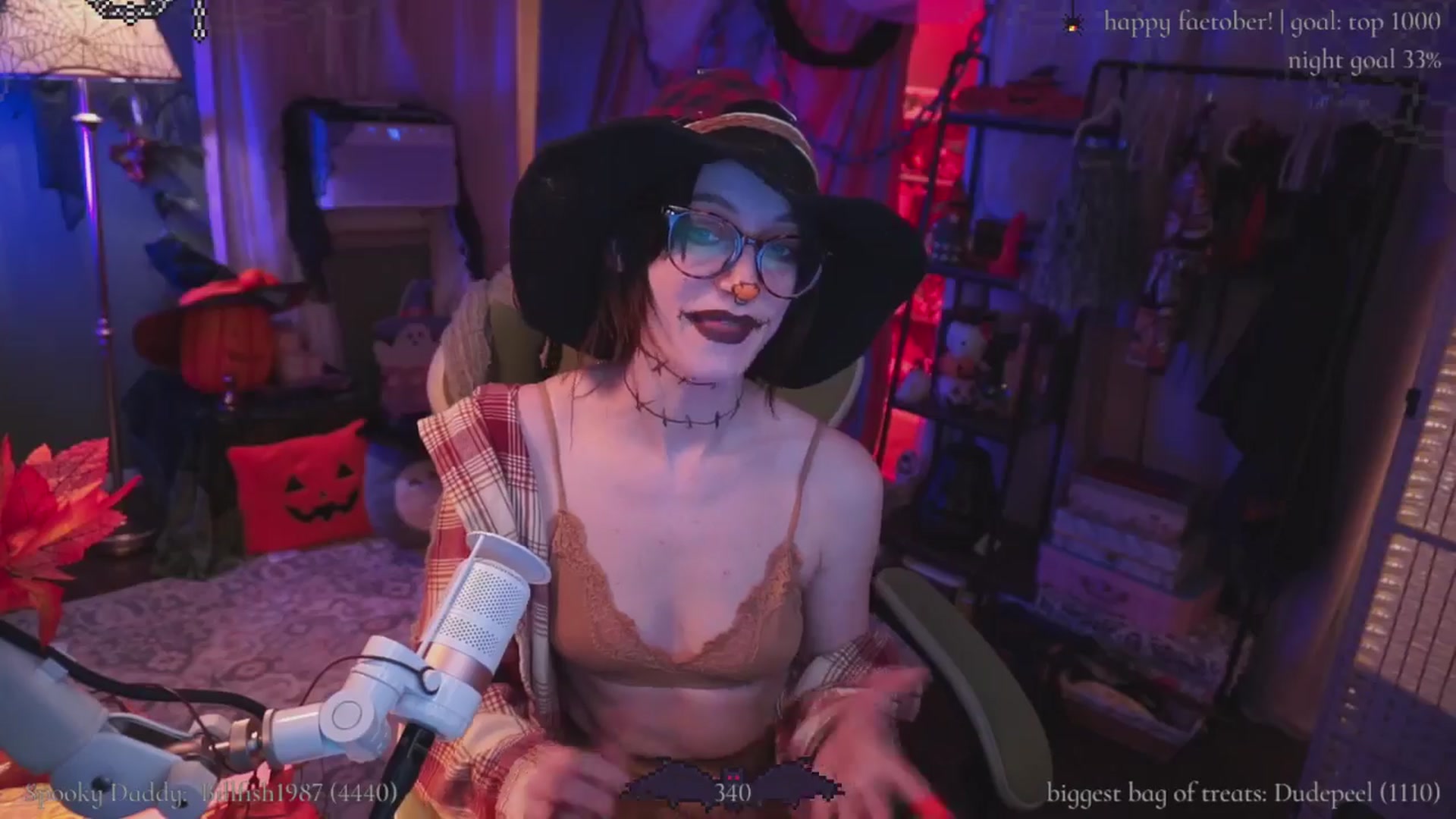 Gallery image thumbnail from XyliaFae's myfreecams stream on, 10/05/2025, 03:25 image 15 of 20