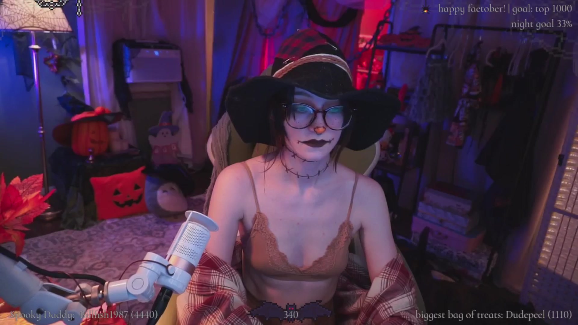 Gallery image thumbnail from XyliaFae's myfreecams stream on, 10/05/2025, 03:25 image 17 of 20
