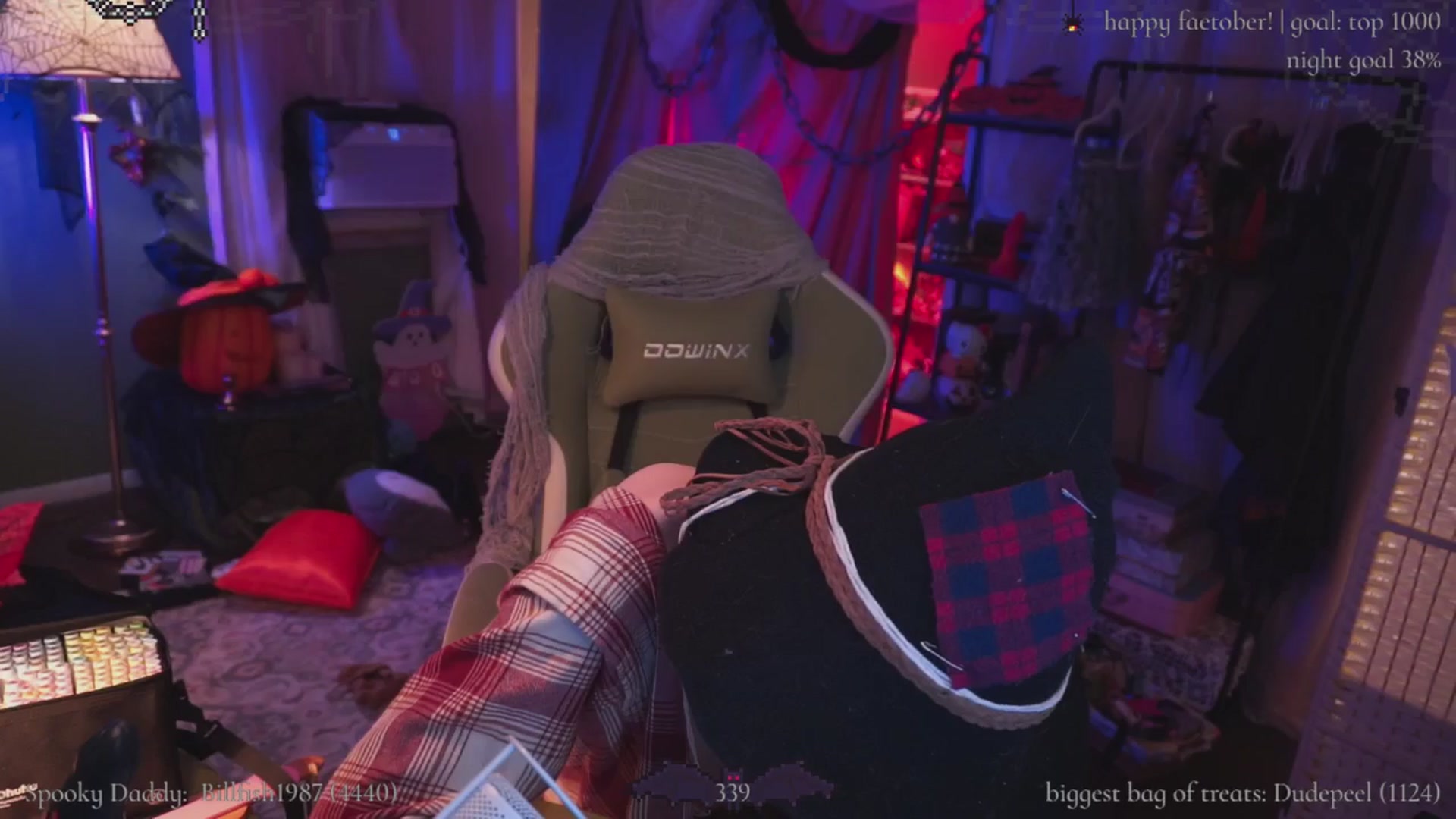 Gallery image thumbnail from XyliaFae's myfreecams stream on, 10/05/2025, 06:32 image 7 of 20