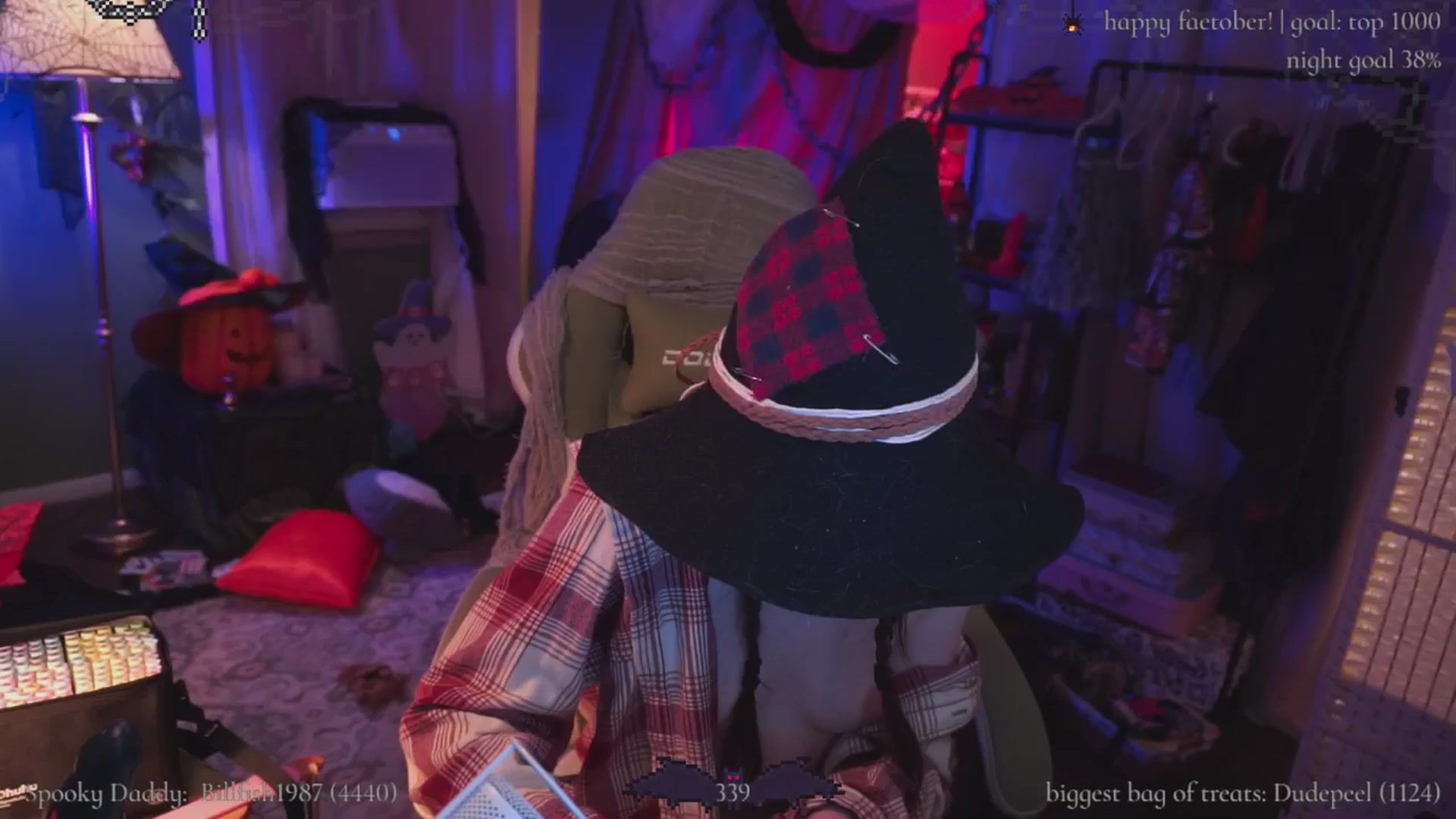 Gallery image thumbnail from XyliaFae's myfreecams stream on, 10/05/2025, 06:32 image 6 of 20