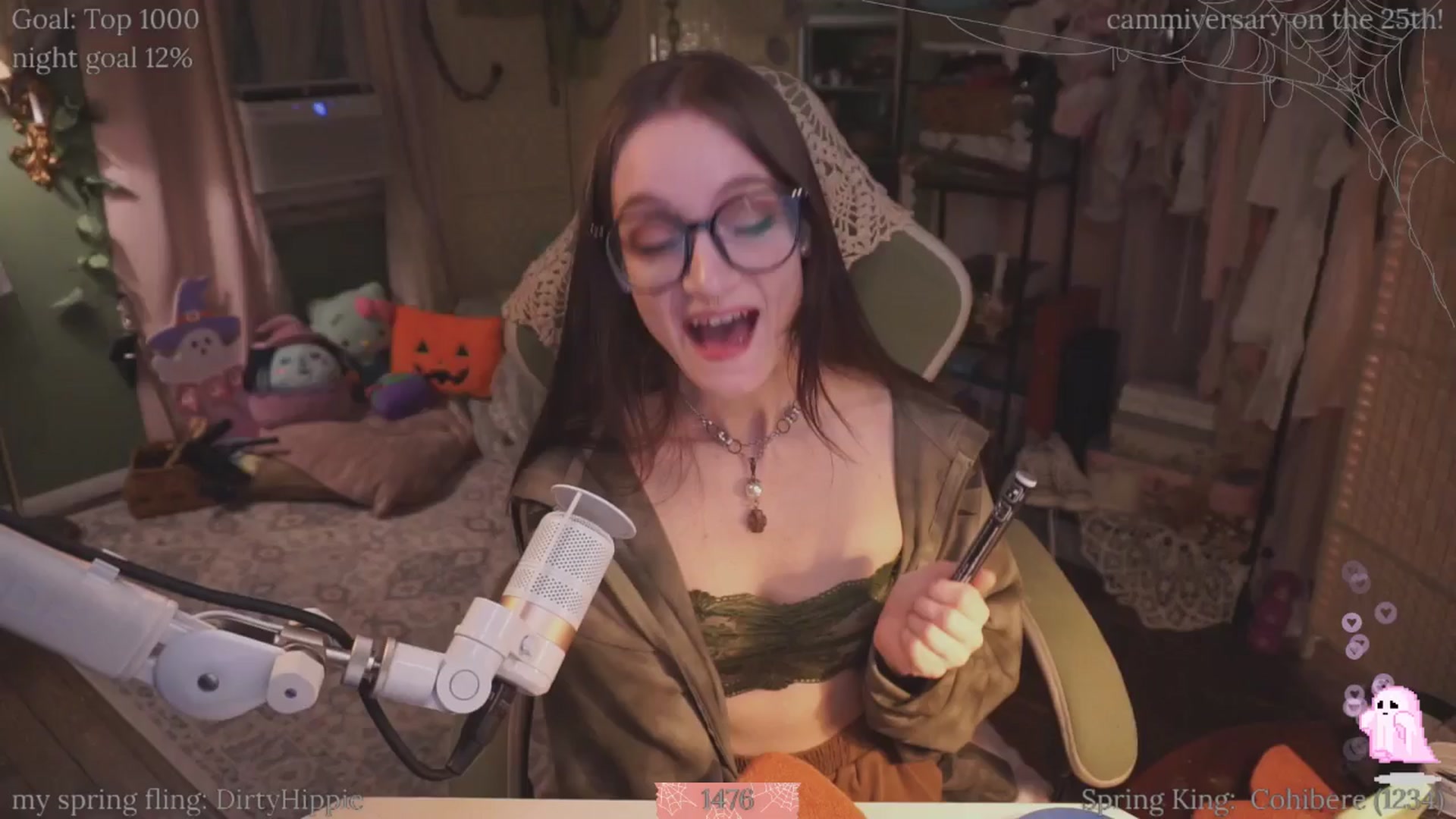Gallery image thumbnail from XyliaFae's myfreecams stream on, 04/12/2026, 03:57 image 6 of 20