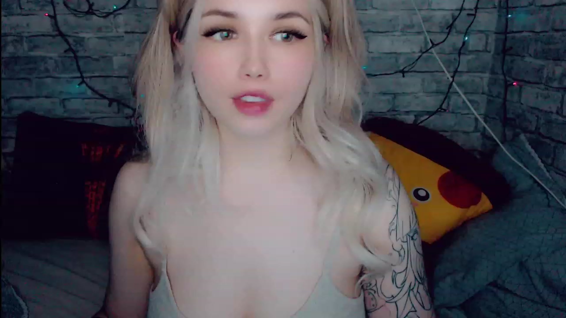 Gallery image thumbnail from YUMMY_TIFFANI's myfreecams stream on, 11/17/2022, 14:23 image 3 of 20