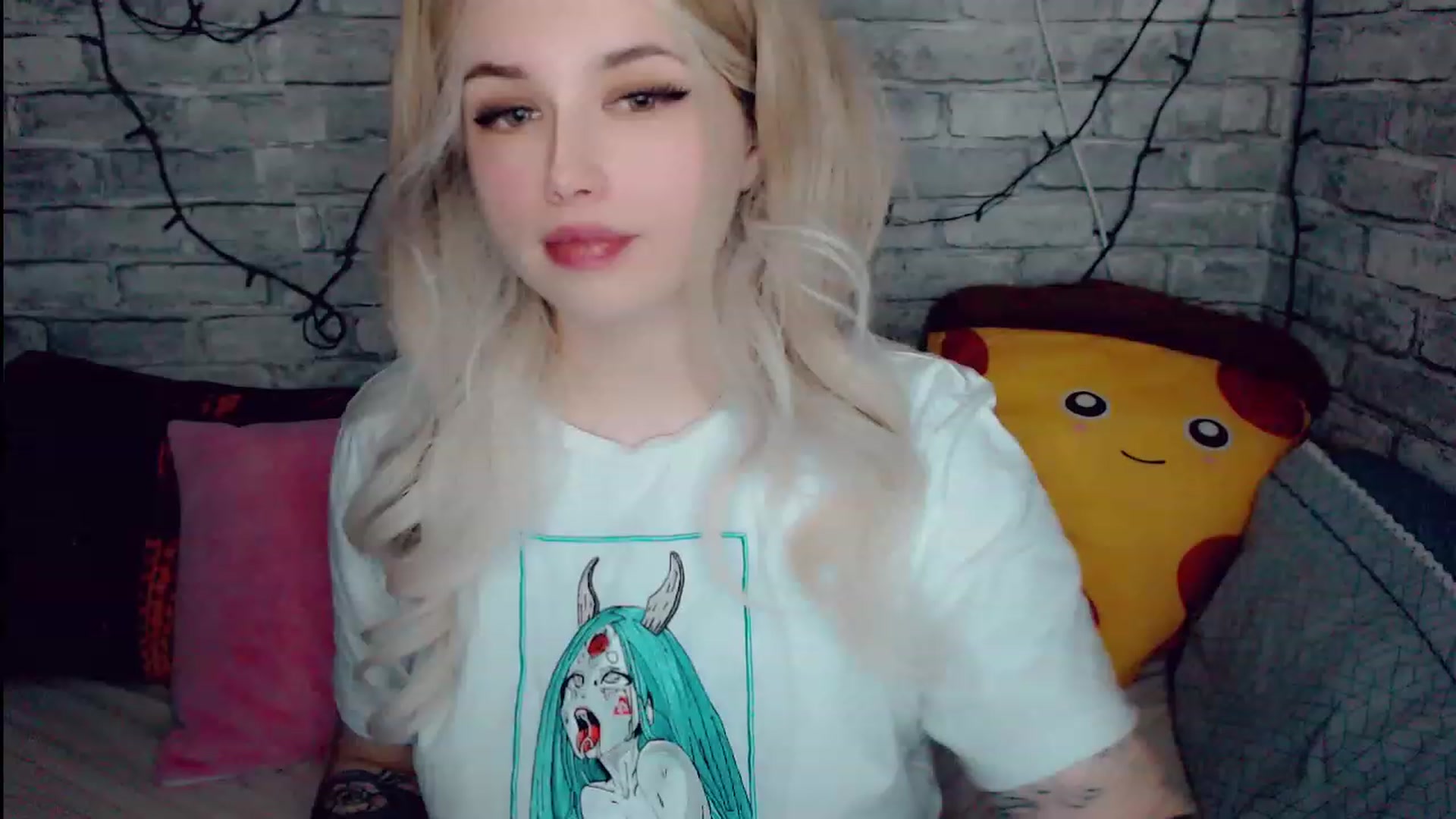 Gallery image thumbnail from YUMMY_TIFFANI's myfreecams stream on, 11/19/2022, 21:07 image 9 of 20