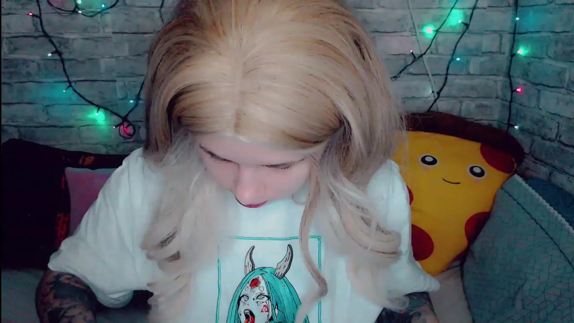 Gallery image thumbnail from YUMMY_TIFFANI's myfreecams stream on, 11/19/2022, 21:07 image 15 of 20