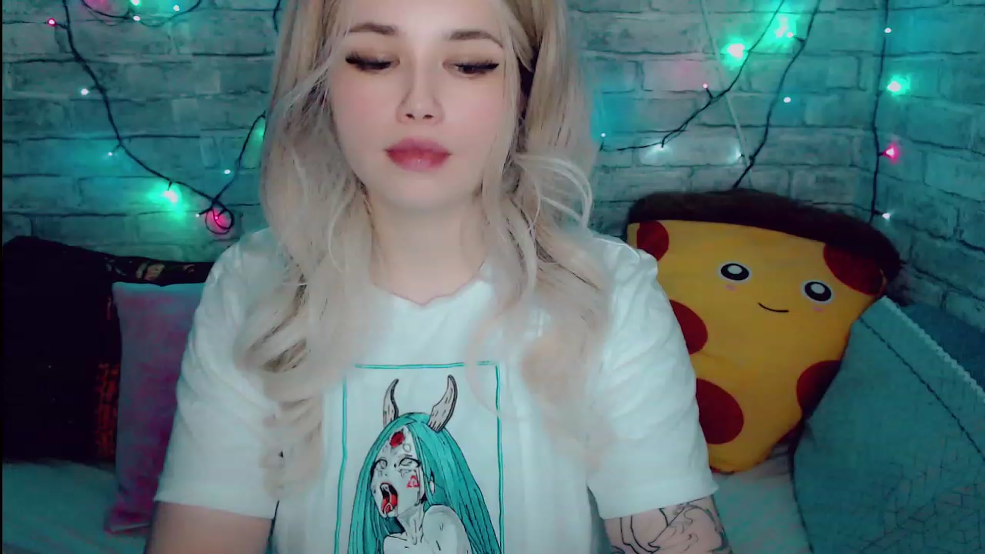 Gallery image thumbnail from YUMMY_TIFFANI's myfreecams stream on, 11/19/2022, 21:07 image 13 of 20