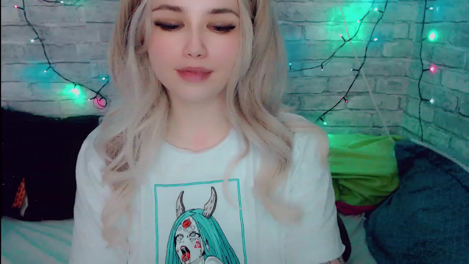 Gallery image thumbnail from YUMMY_TIFFANI's myfreecams stream on, 11/22/2022, 03:42 image 9 of 20