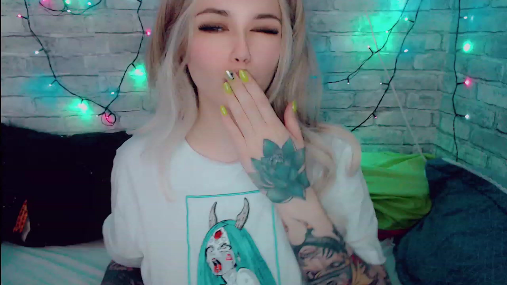 Gallery image thumbnail from YUMMY_TIFFANI's myfreecams stream on, 11/22/2022, 03:42 image 3 of 20