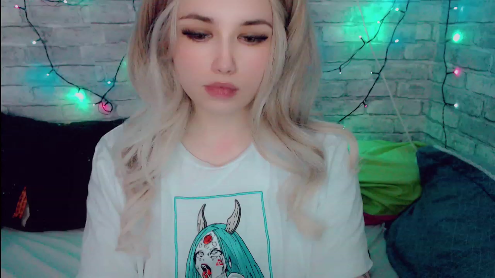 Gallery image thumbnail from YUMMY_TIFFANI's myfreecams stream on, 11/22/2022, 03:42 image 7 of 20
