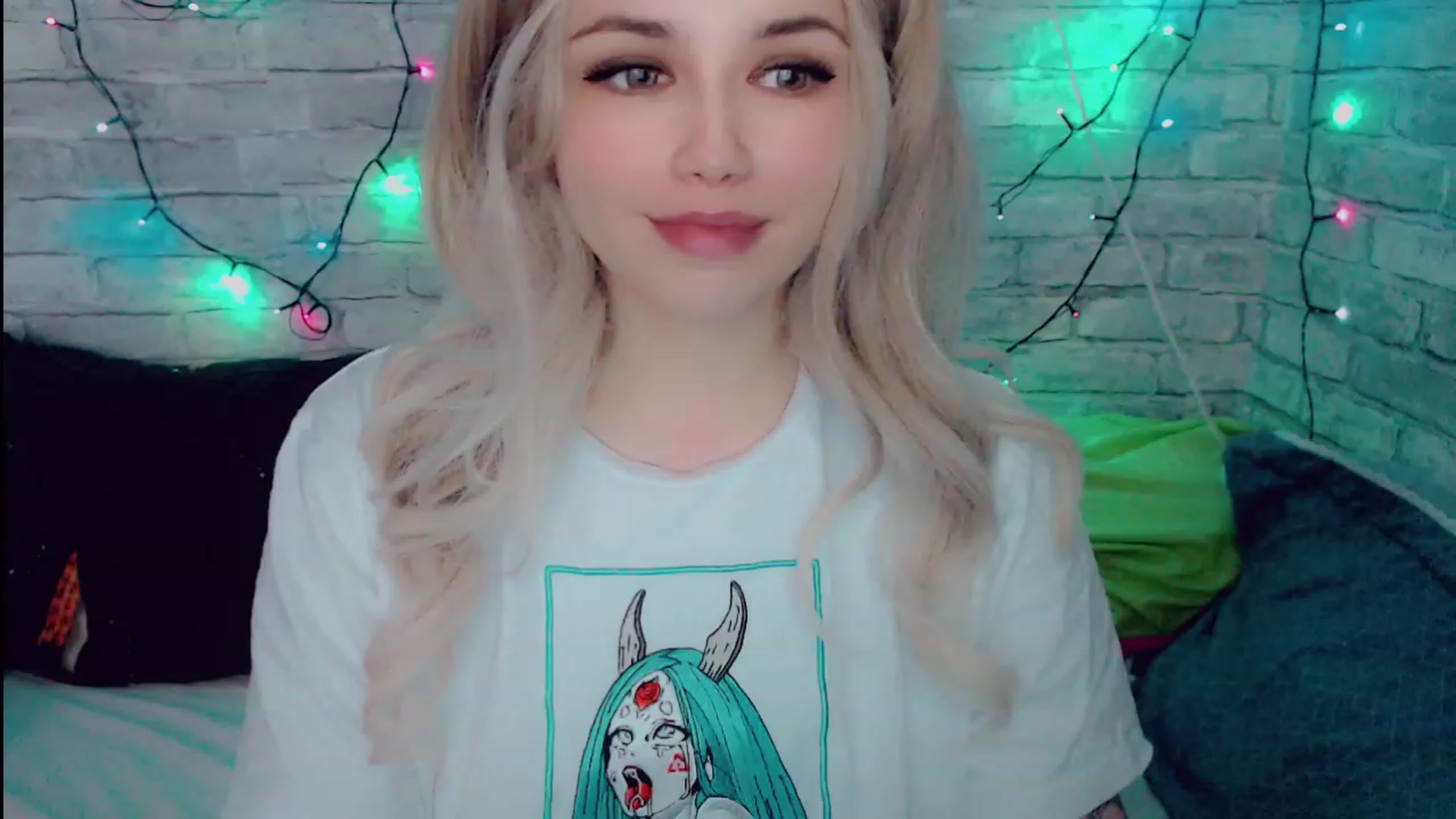 Gallery image thumbnail from YUMMY_TIFFANI's myfreecams stream on, 11/22/2022, 03:42 image 6 of 20
