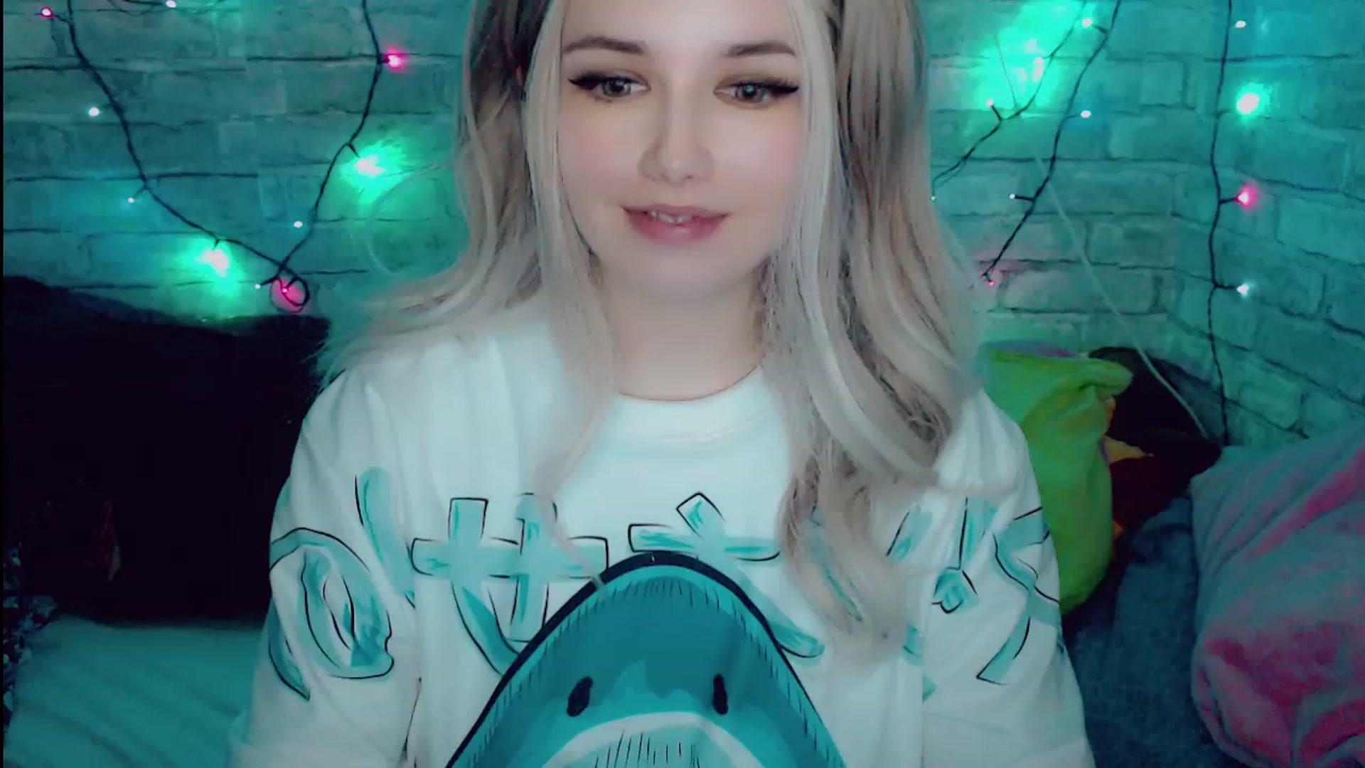 Gallery image thumbnail from YUMMY_TIFFANI's myfreecams stream on, 11/24/2022, 01:32 image 14 of 20