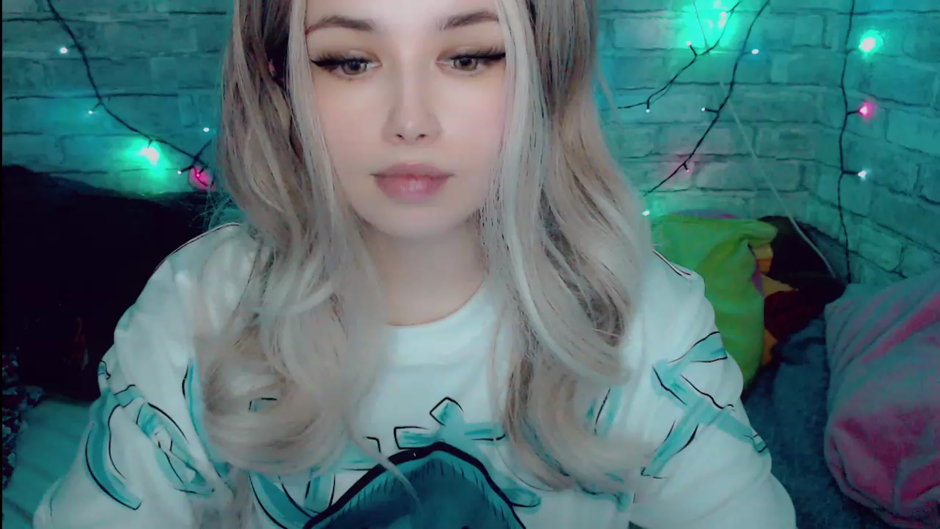 Gallery image thumbnail from YUMMY_TIFFANI's myfreecams stream on, 11/24/2022, 01:32 image 17 of 20