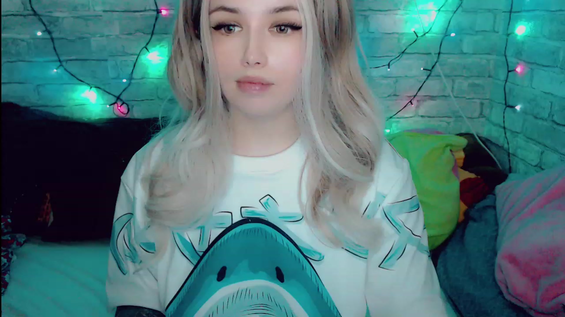 Gallery image thumbnail from YUMMY_TIFFANI's myfreecams stream on, 11/24/2022, 01:32 image 18 of 20