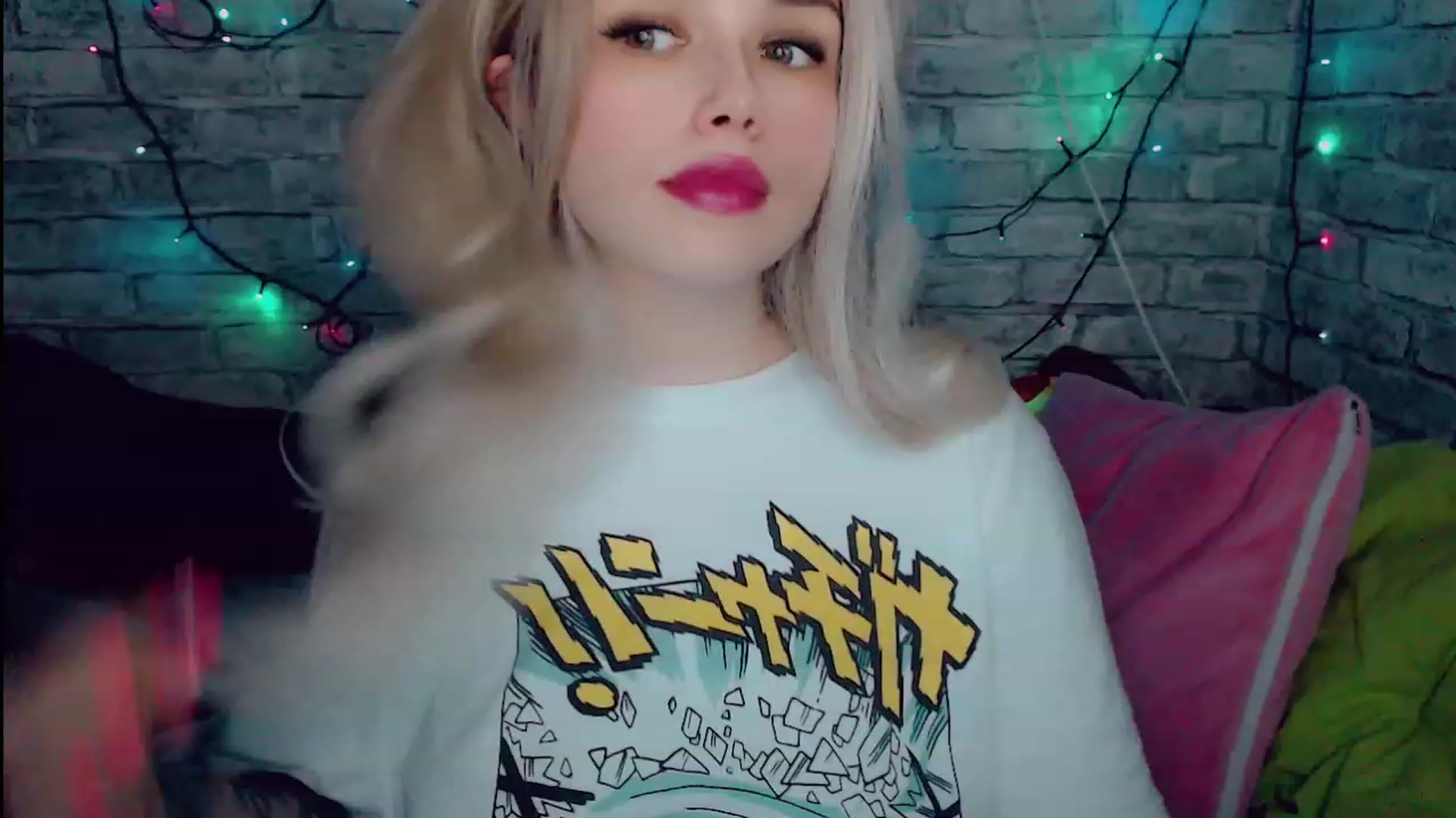 Gallery image thumbnail from YUMMY_TIFFANI's myfreecams stream on, 11/26/2022, 18:57 image 9 of 20