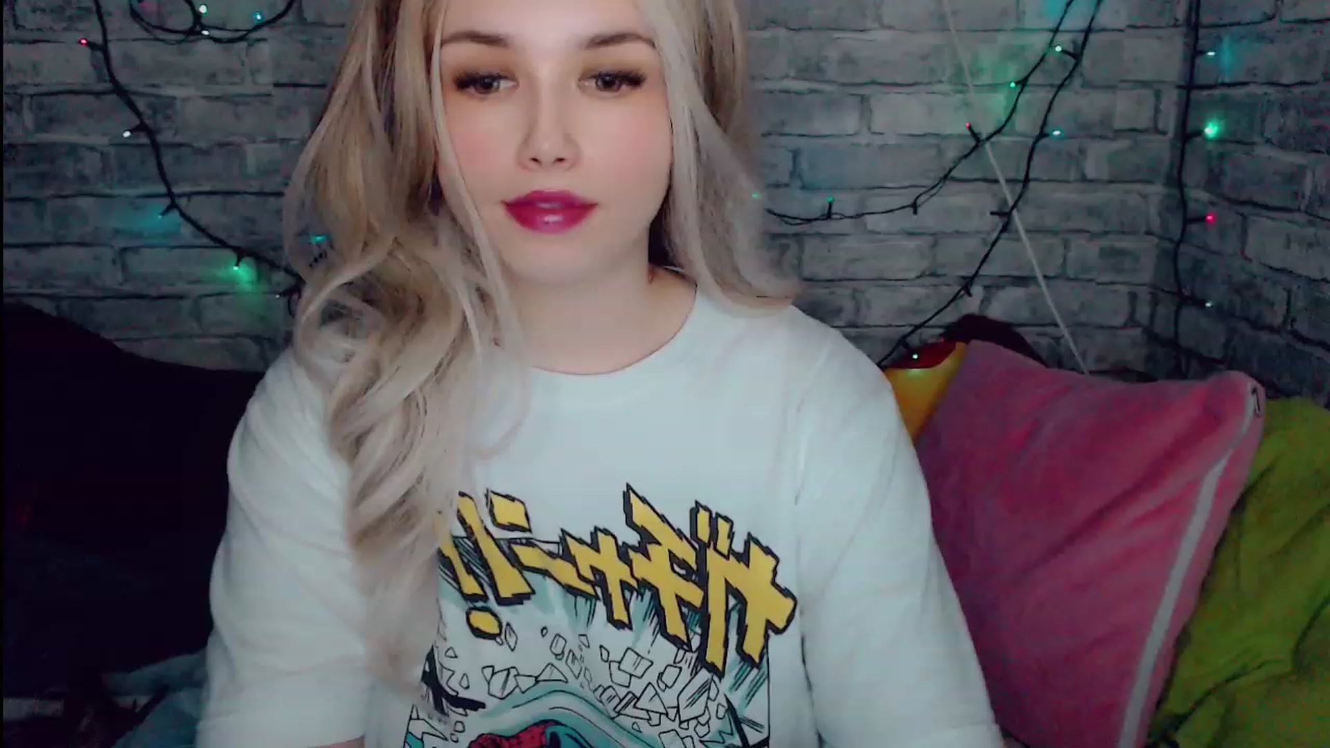 Gallery image thumbnail from YUMMY_TIFFANI's myfreecams stream on, 11/26/2022, 18:57 image 10 of 20