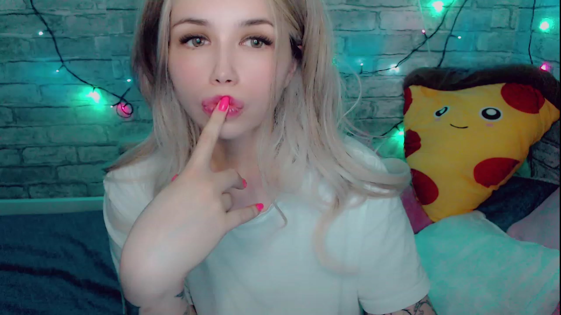 Gallery image thumbnail from YUMMY_TIFFANI's myfreecams stream on, 12/04/2022, 15:16 image 4 of 20