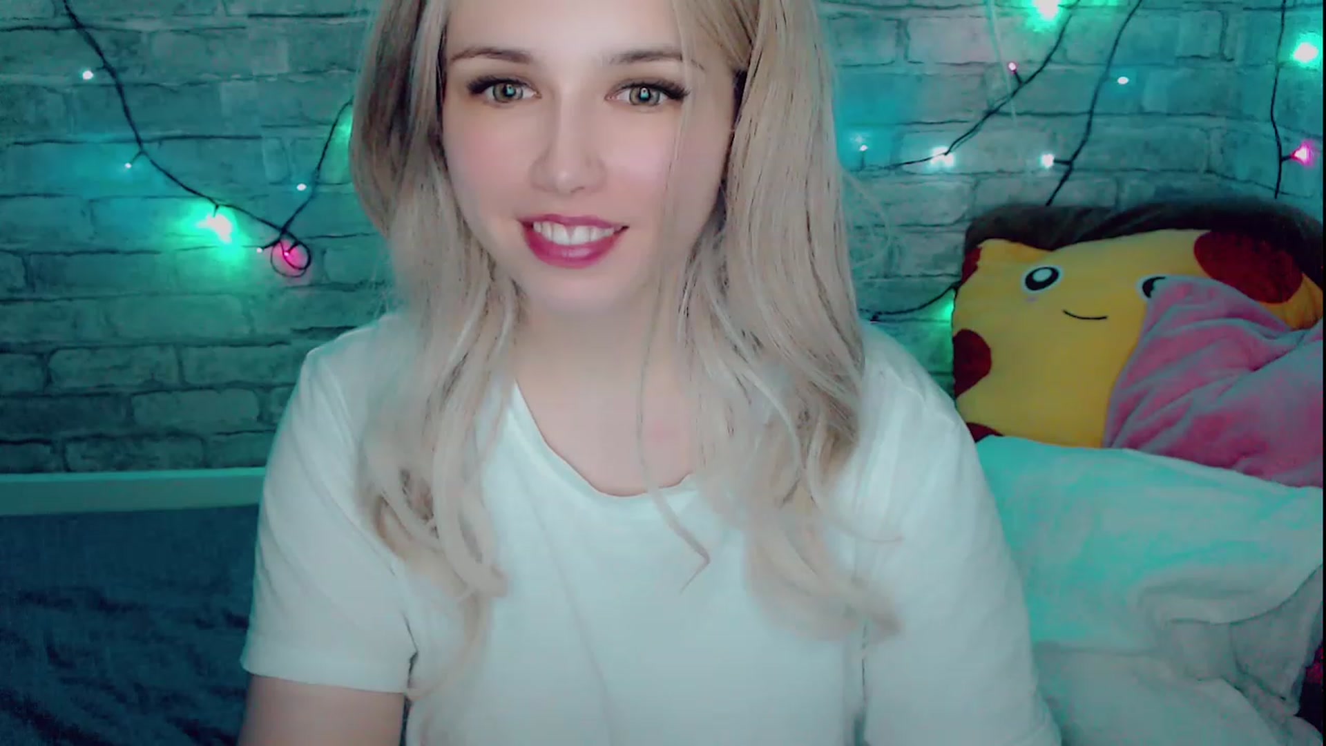 Gallery image thumbnail from YUMMY_TIFFANI's myfreecams stream on, 12/04/2022, 15:16 image 11 of 20