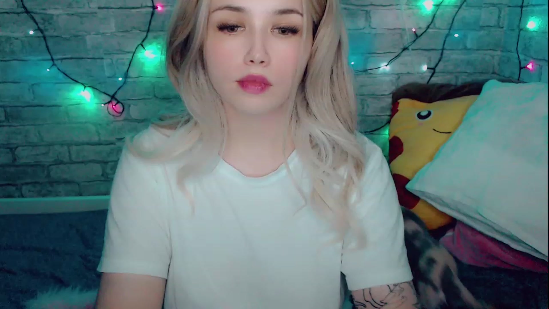 Gallery image thumbnail from YUMMY_TIFFANI's myfreecams stream on, 12/04/2022, 15:16 image 7 of 20