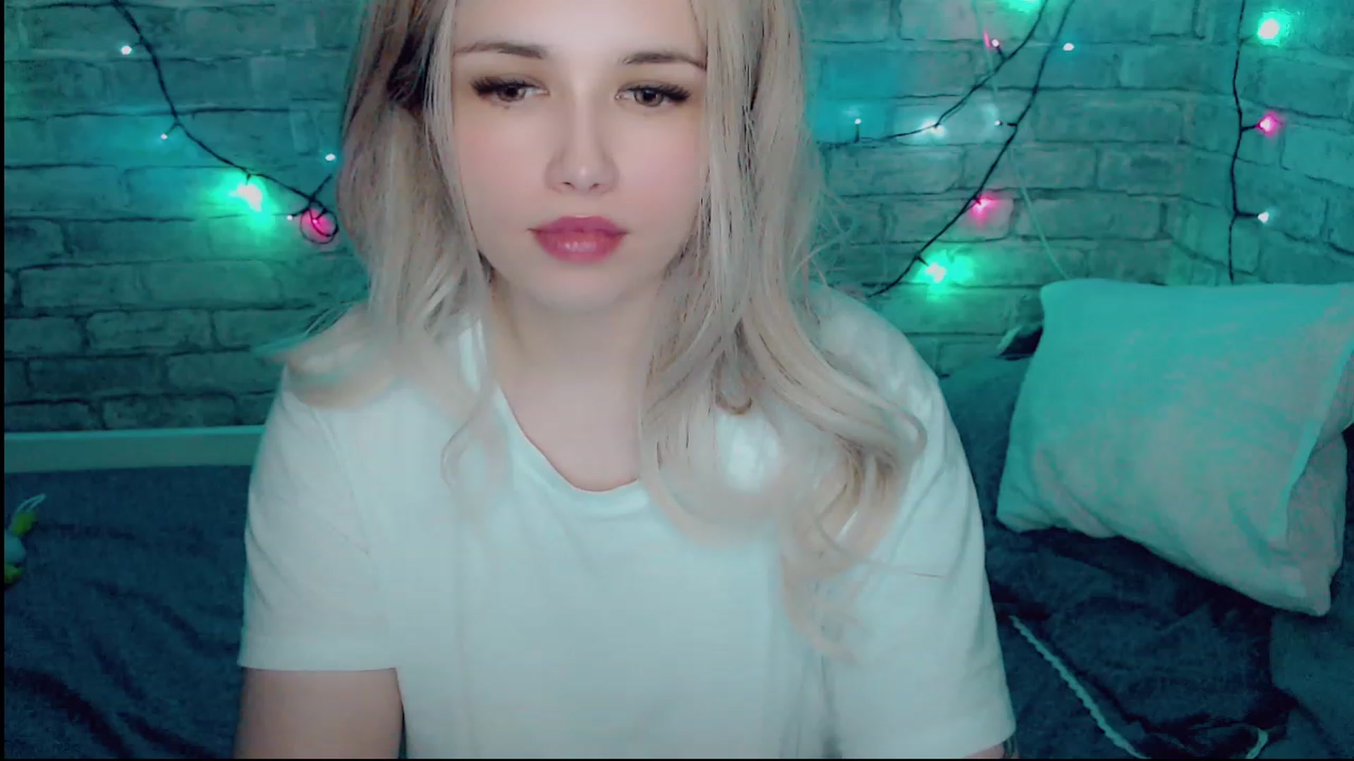 Gallery image thumbnail from YUMMY_TIFFANI's myfreecams stream on, 12/04/2022, 16:03 image 19 of 20
