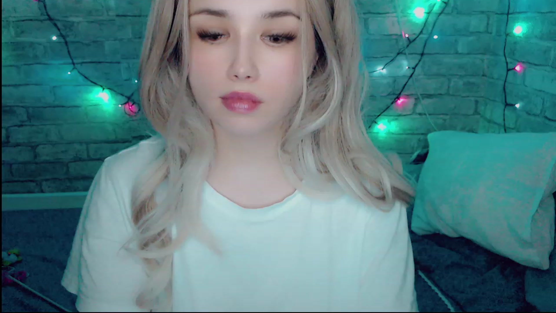 Gallery image thumbnail from YUMMY_TIFFANI's myfreecams stream on, 12/04/2022, 16:03 image 6 of 20