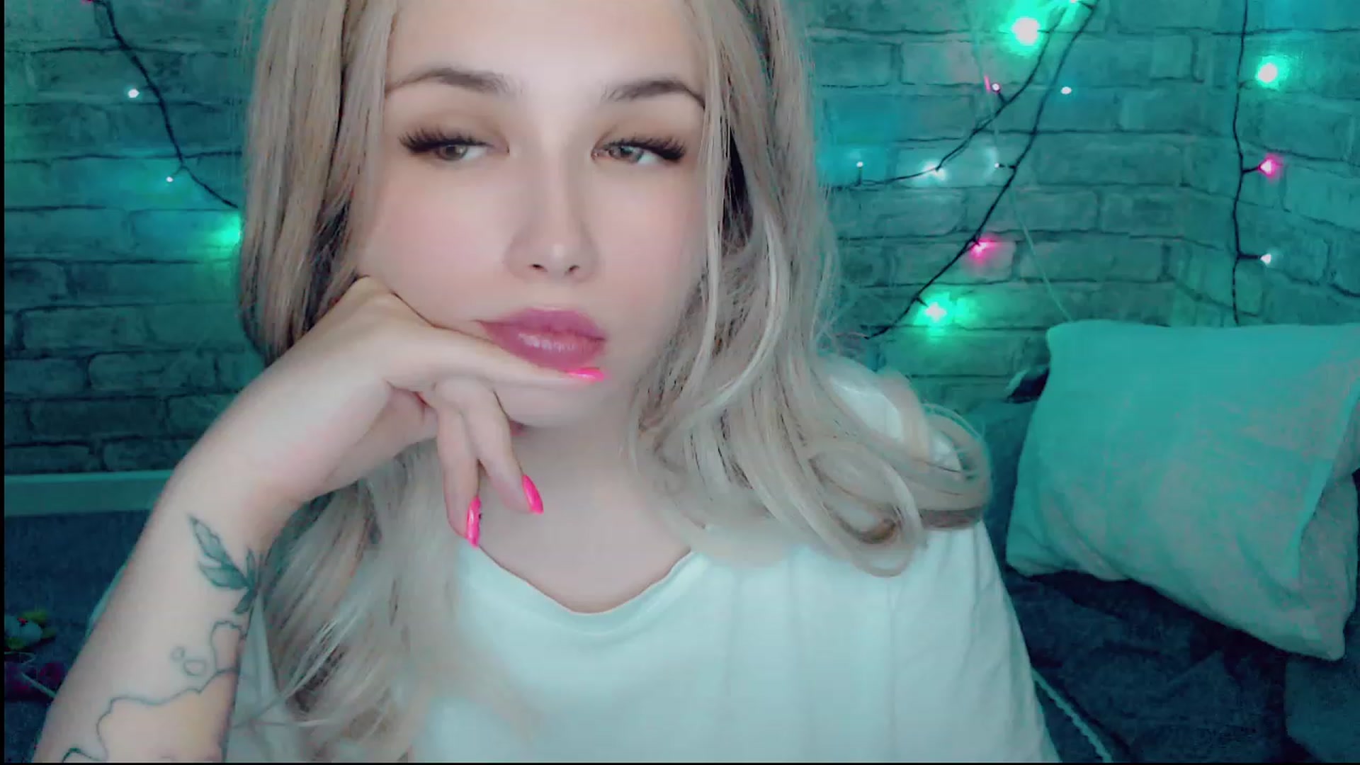 Gallery image thumbnail from YUMMY_TIFFANI's myfreecams stream on, 12/04/2022, 16:03 image 7 of 20
