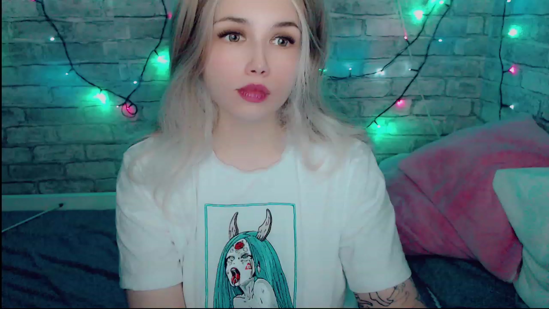 Gallery image thumbnail from YUMMY_TIFFANI's myfreecams stream on, 12/06/2022, 13:44 image 18 of 20