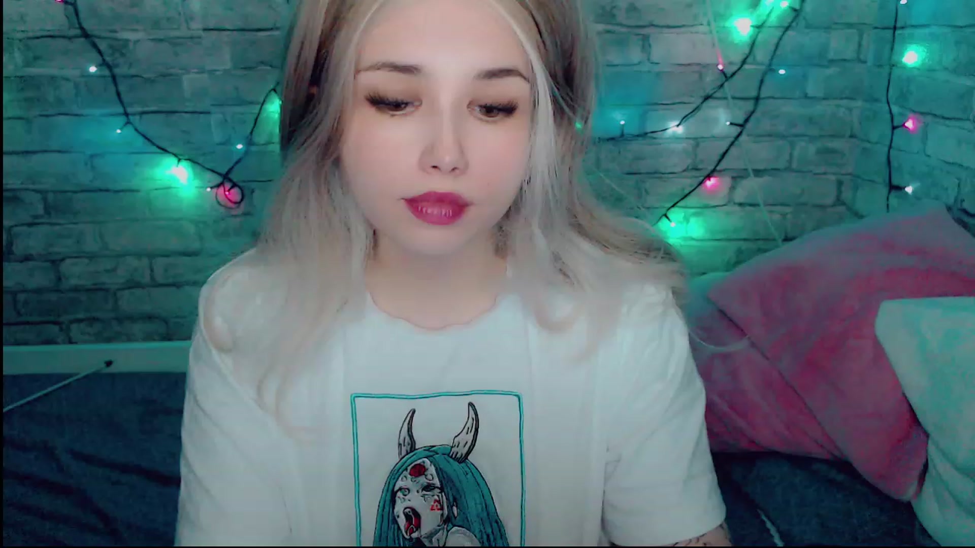 Gallery image thumbnail from YUMMY_TIFFANI's myfreecams stream on, 12/06/2022, 13:44 image 15 of 20