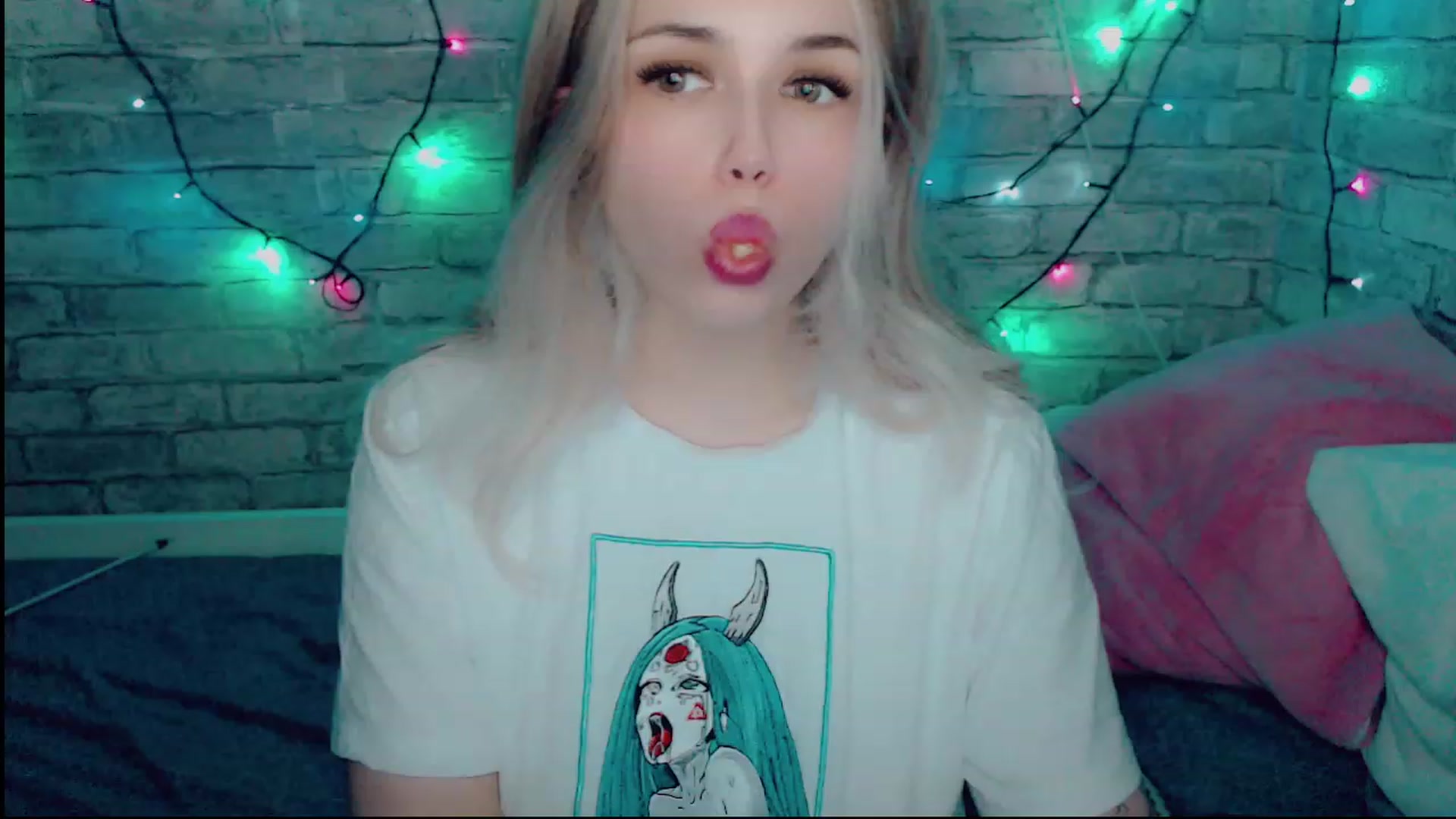 Gallery image thumbnail from YUMMY_TIFFANI's myfreecams stream on, 12/06/2022, 13:44 image 8 of 20