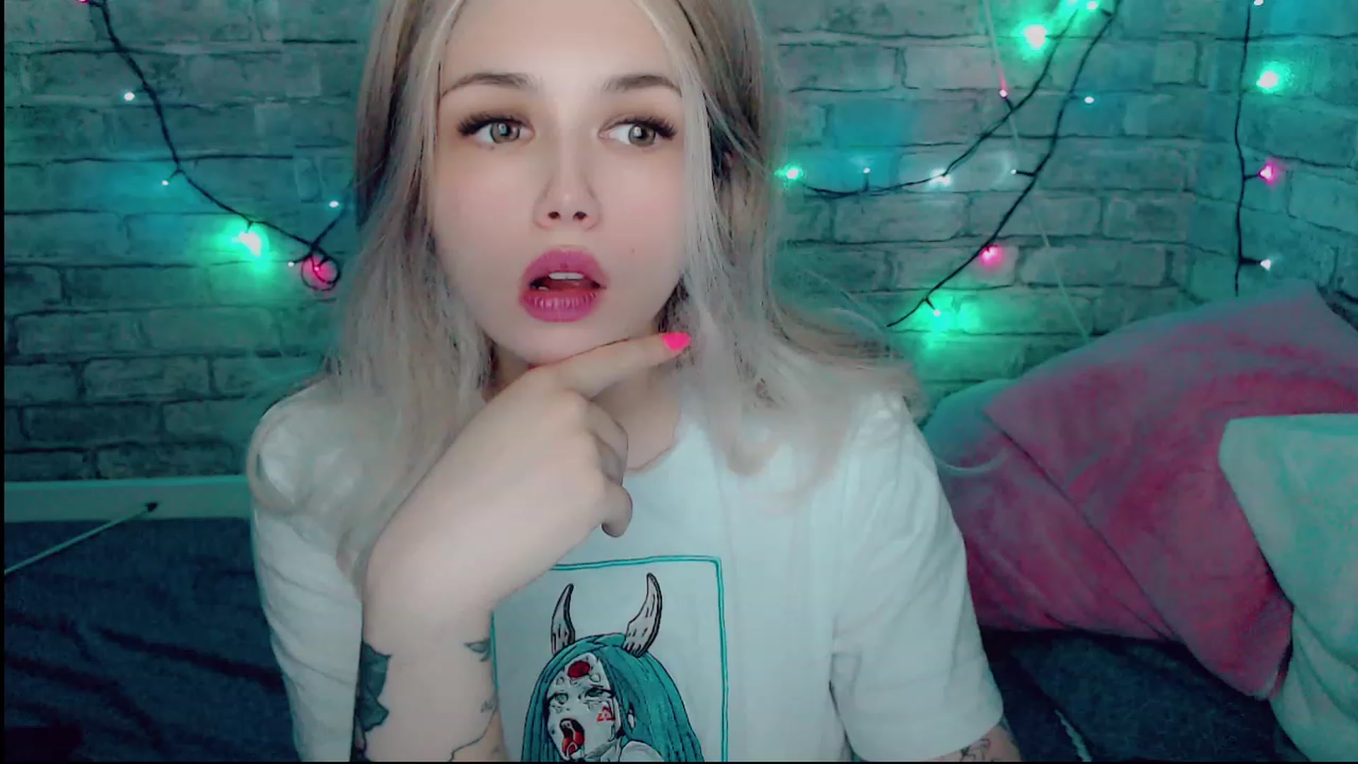Gallery image thumbnail from YUMMY_TIFFANI's myfreecams stream on, 12/06/2022, 13:44 image 14 of 20