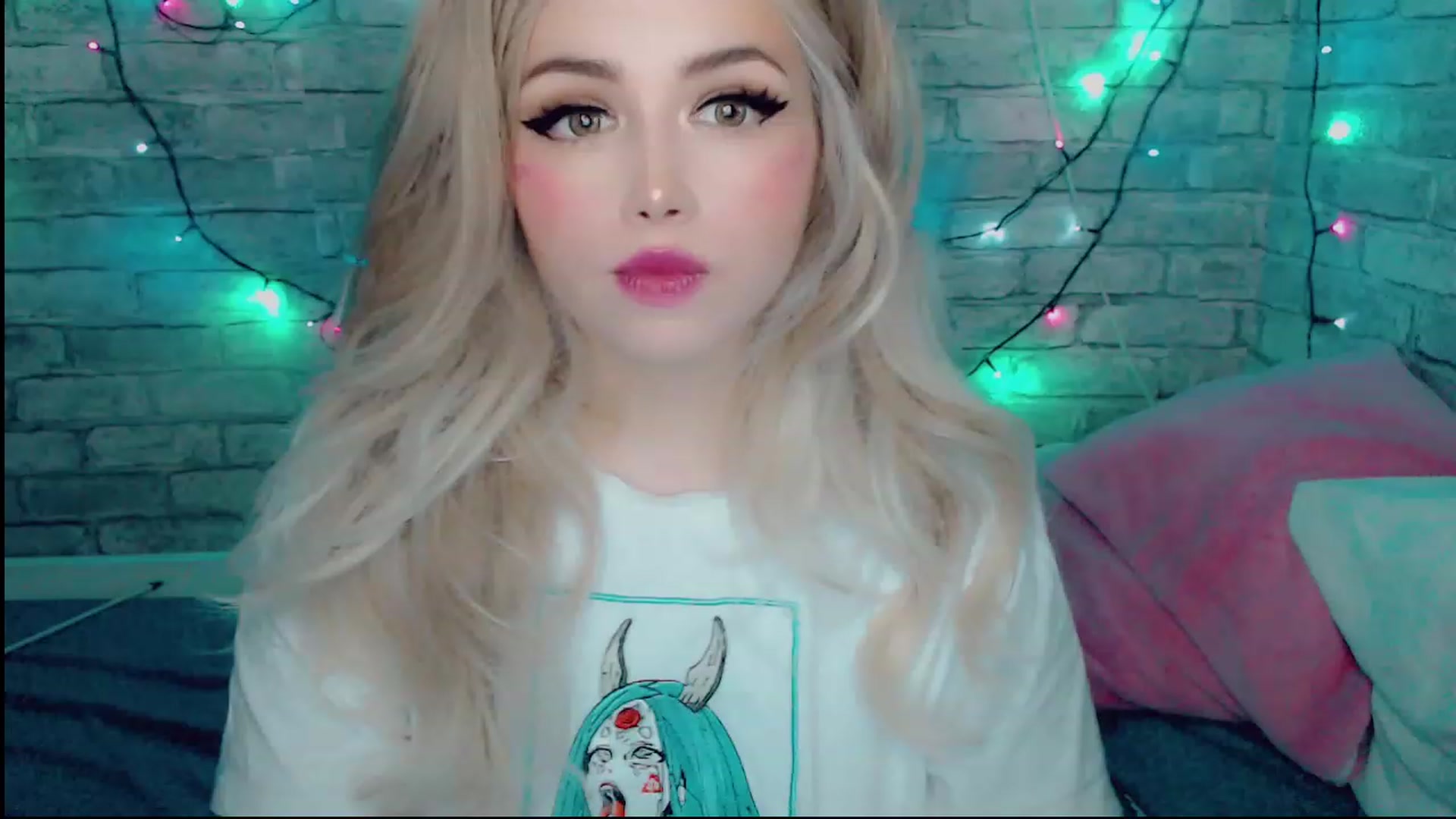 Gallery image thumbnail from YUMMY_TIFFANI's myfreecams stream on, 12/06/2022, 14:36 image 8 of 20