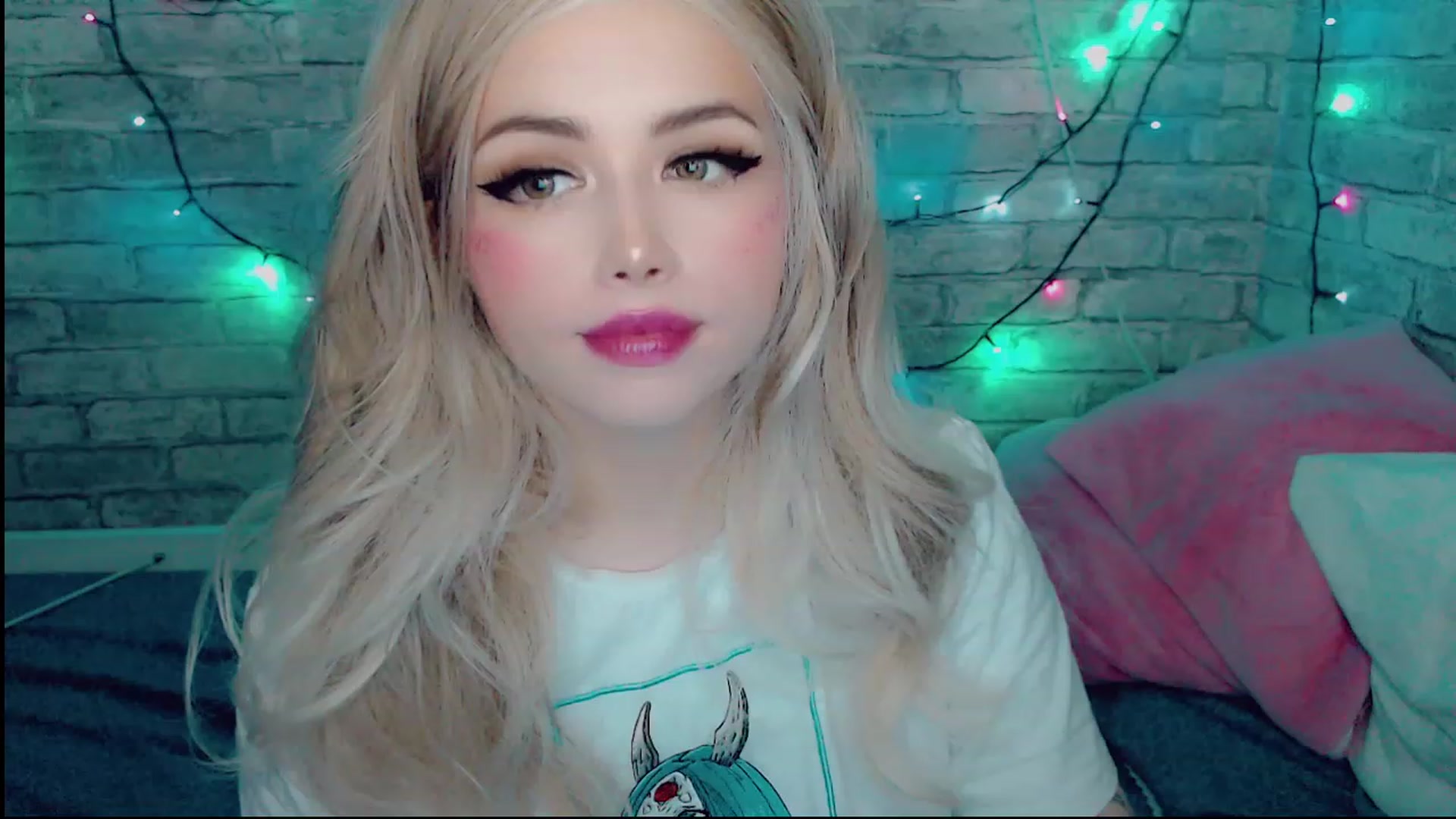 Gallery image thumbnail from YUMMY_TIFFANI's myfreecams stream on, 12/06/2022, 14:36 image 18 of 20