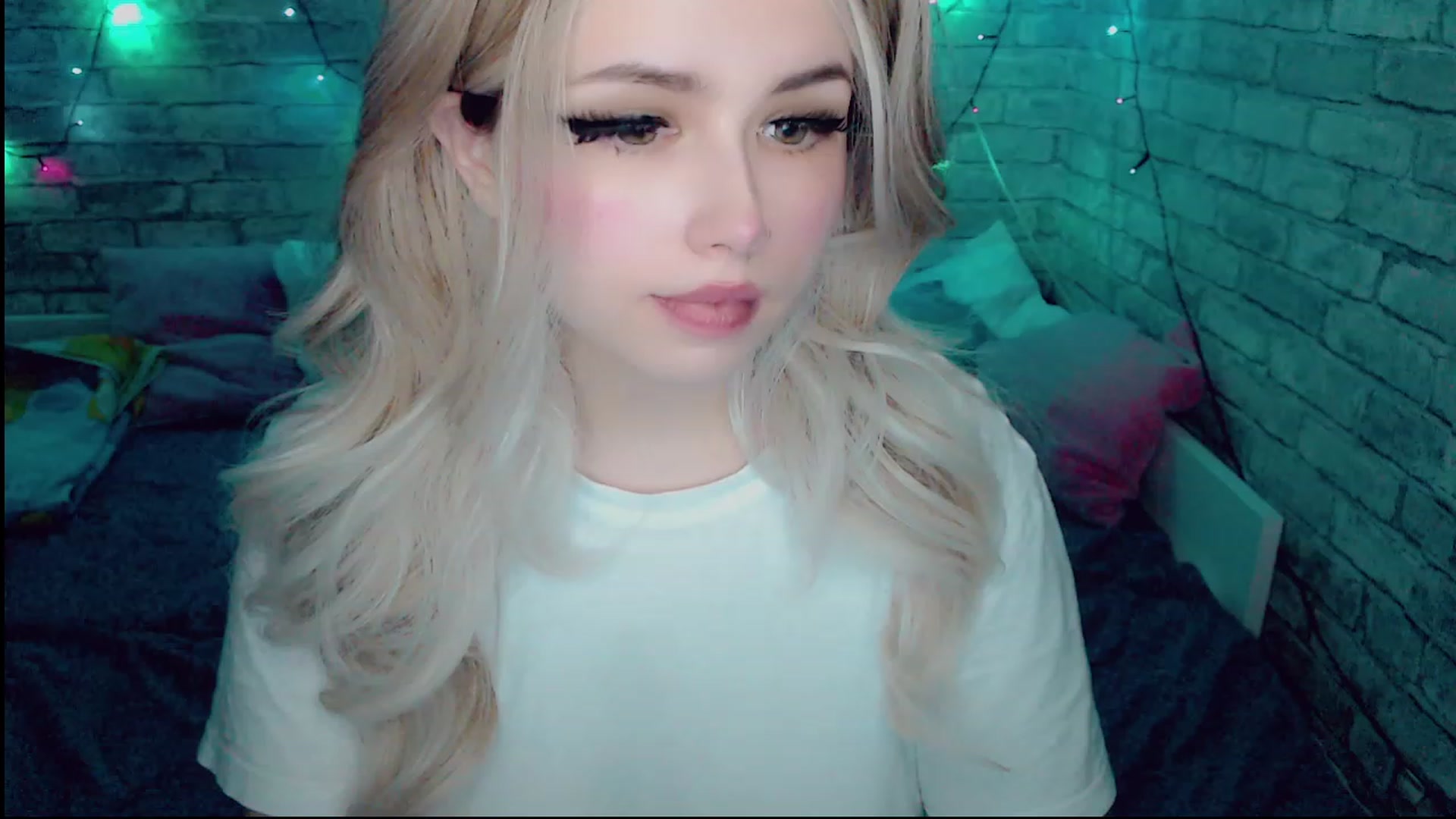 Gallery image thumbnail from YUMMY_TIFFANI's myfreecams stream on, 12/15/2022, 12:08 image 8 of 20