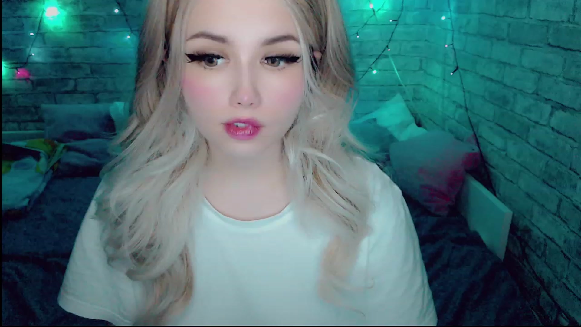 Gallery image thumbnail from YUMMY_TIFFANI's myfreecams stream on, 12/15/2022, 13:06 image 3 of 20