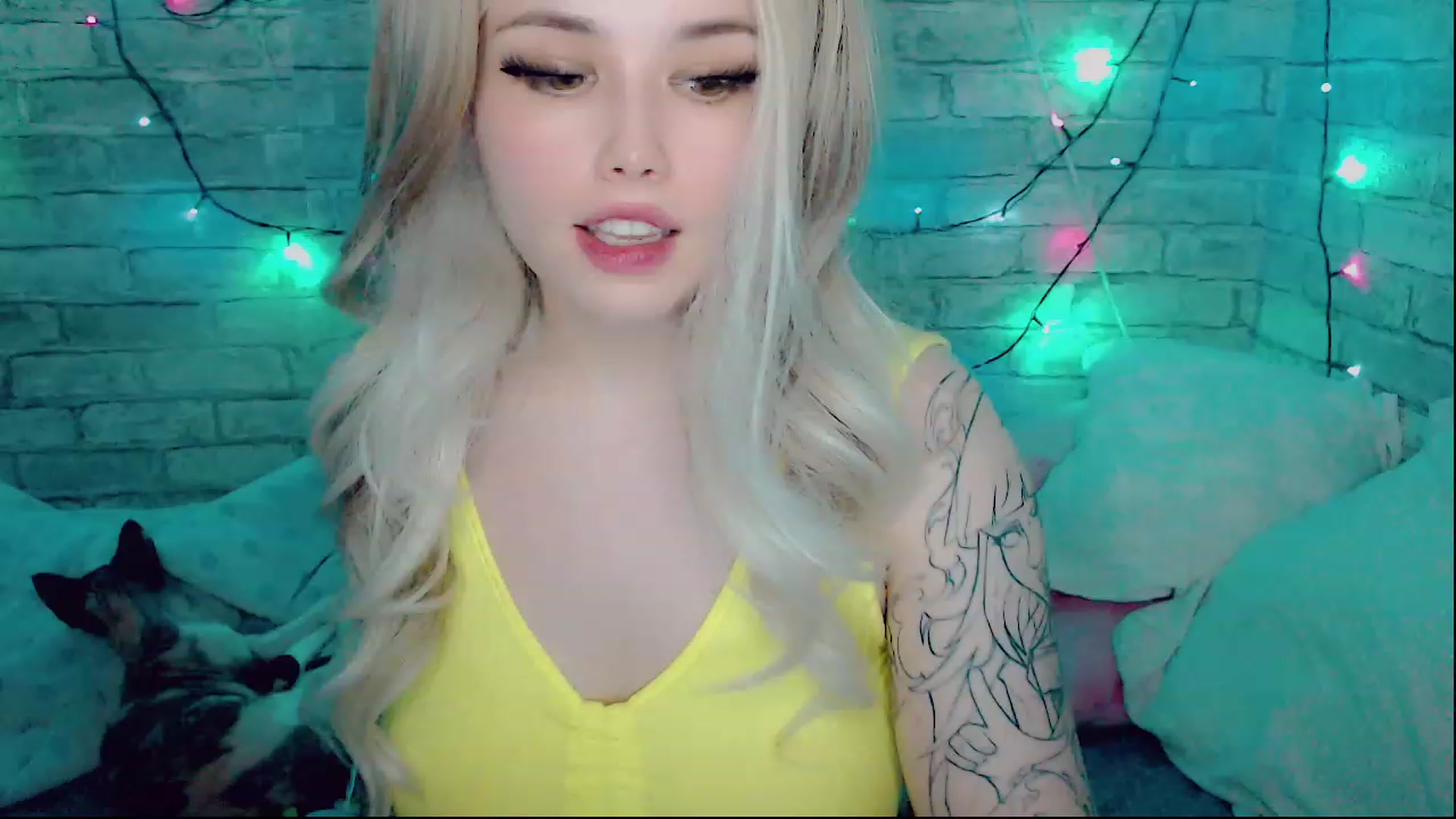 Gallery image thumbnail from YUMMY_TIFFANI's myfreecams stream on, 12/16/2022, 12:18 image 11 of 20
