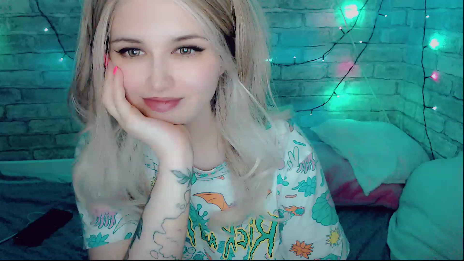 Gallery image thumbnail from YUMMY_TIFFANI's myfreecams stream on, 12/18/2022, 14:51 image 19 of 20