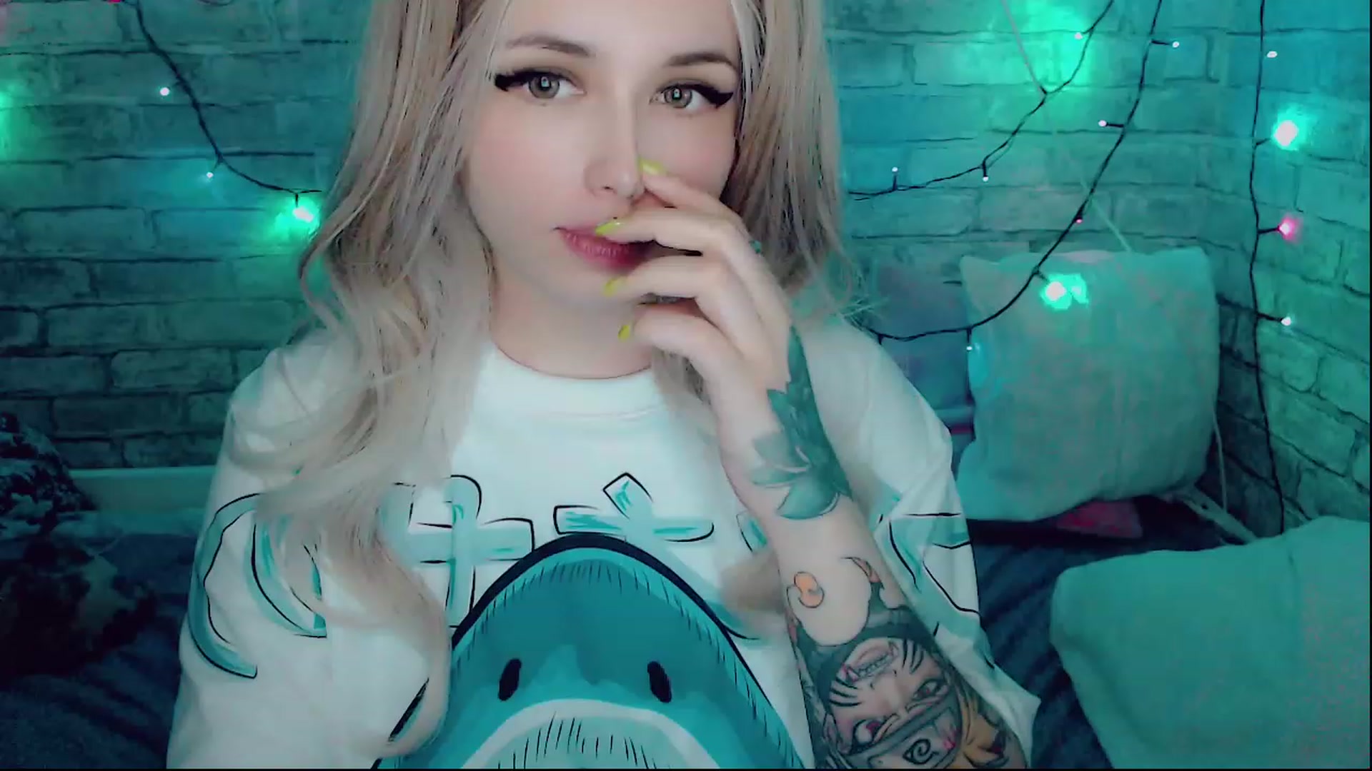 Gallery image thumbnail from YUMMY_TIFFANI's myfreecams stream on, 12/20/2022, 12:01 image 9 of 20