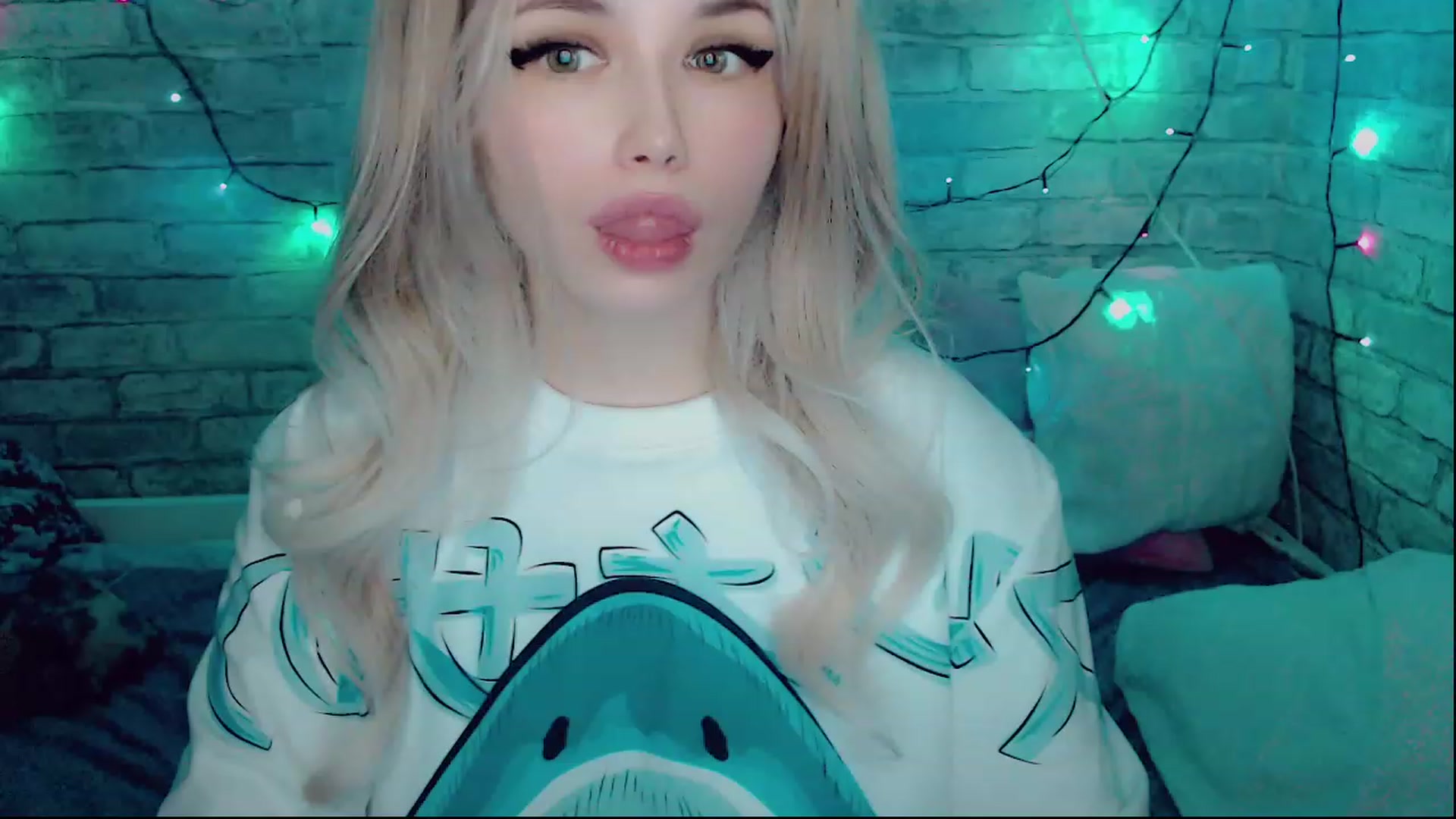 Gallery image thumbnail from YUMMY_TIFFANI's myfreecams stream on, 12/20/2022, 12:01 image 6 of 20