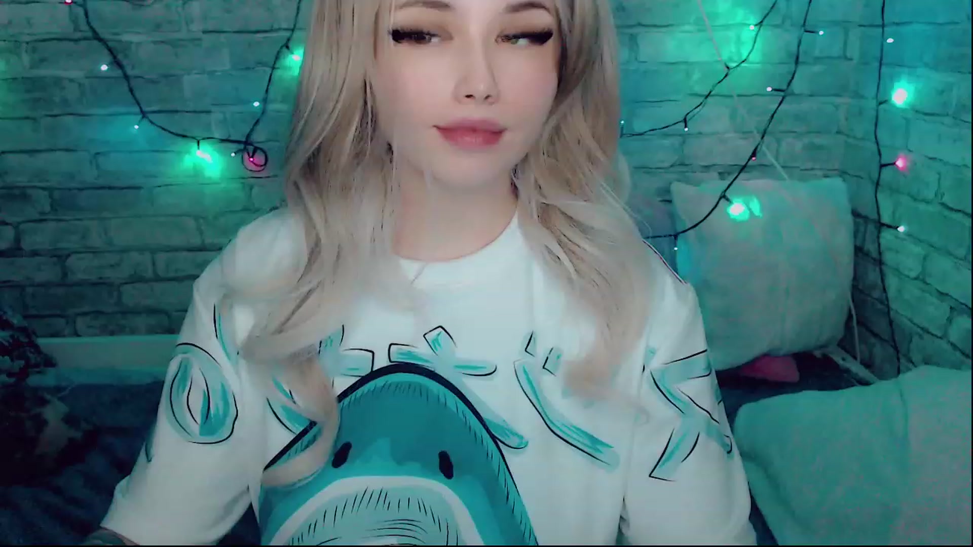 Gallery image thumbnail from YUMMY_TIFFANI's myfreecams stream on, 12/20/2022, 12:01 image 14 of 20
