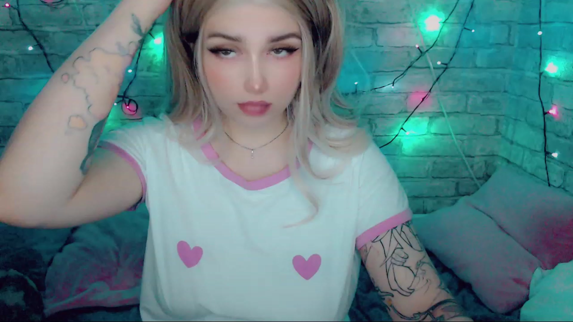 Gallery image thumbnail from YUMMY_TIFFANI's myfreecams stream on, 12/23/2022, 13:08 image 4 of 20