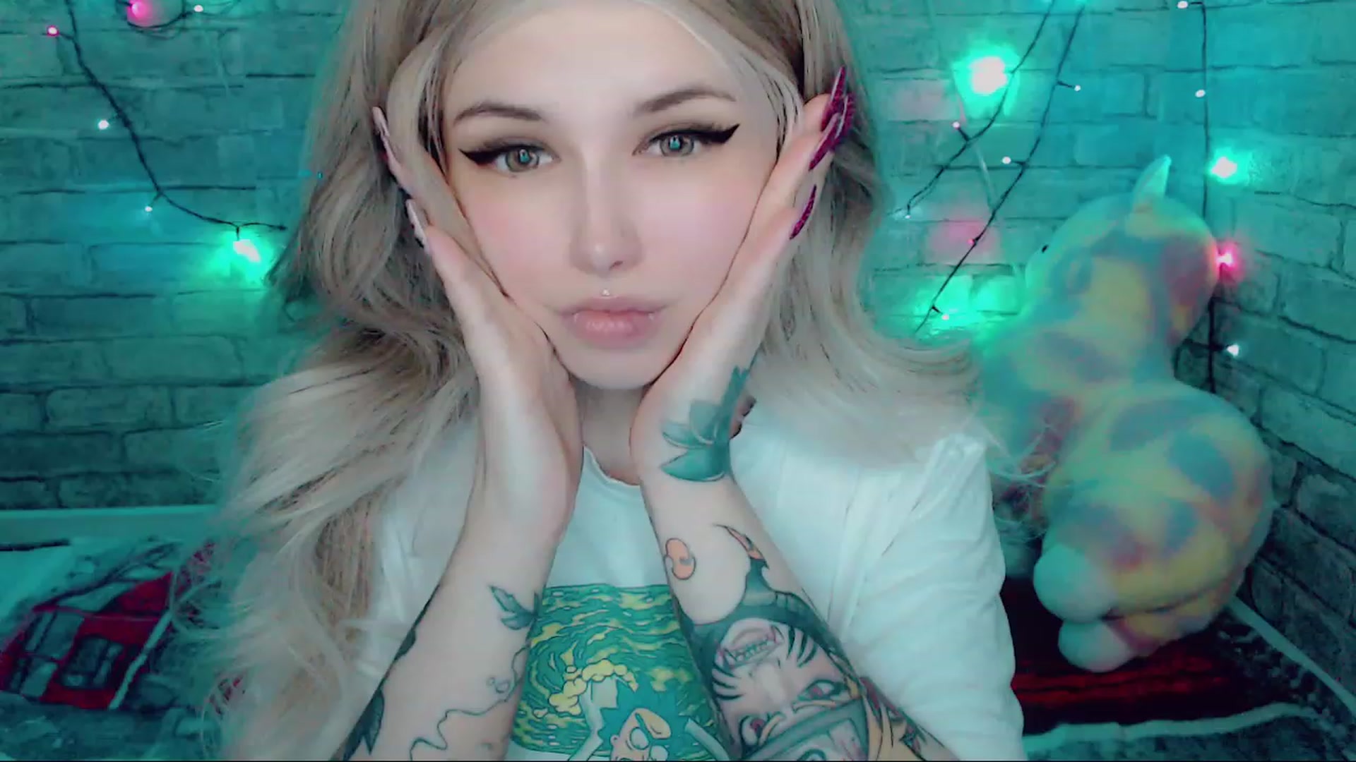 Gallery image thumbnail from YUMMY_TIFFANI's myfreecams stream on, 12/25/2022, 13:12 image 4 of 20