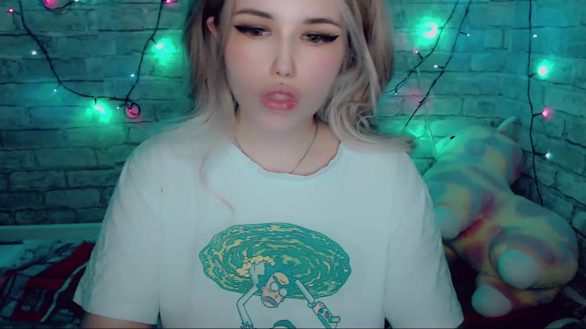 Gallery image thumbnail from YUMMY_TIFFANI's myfreecams stream on, 12/25/2022, 13:12 image 16 of 20