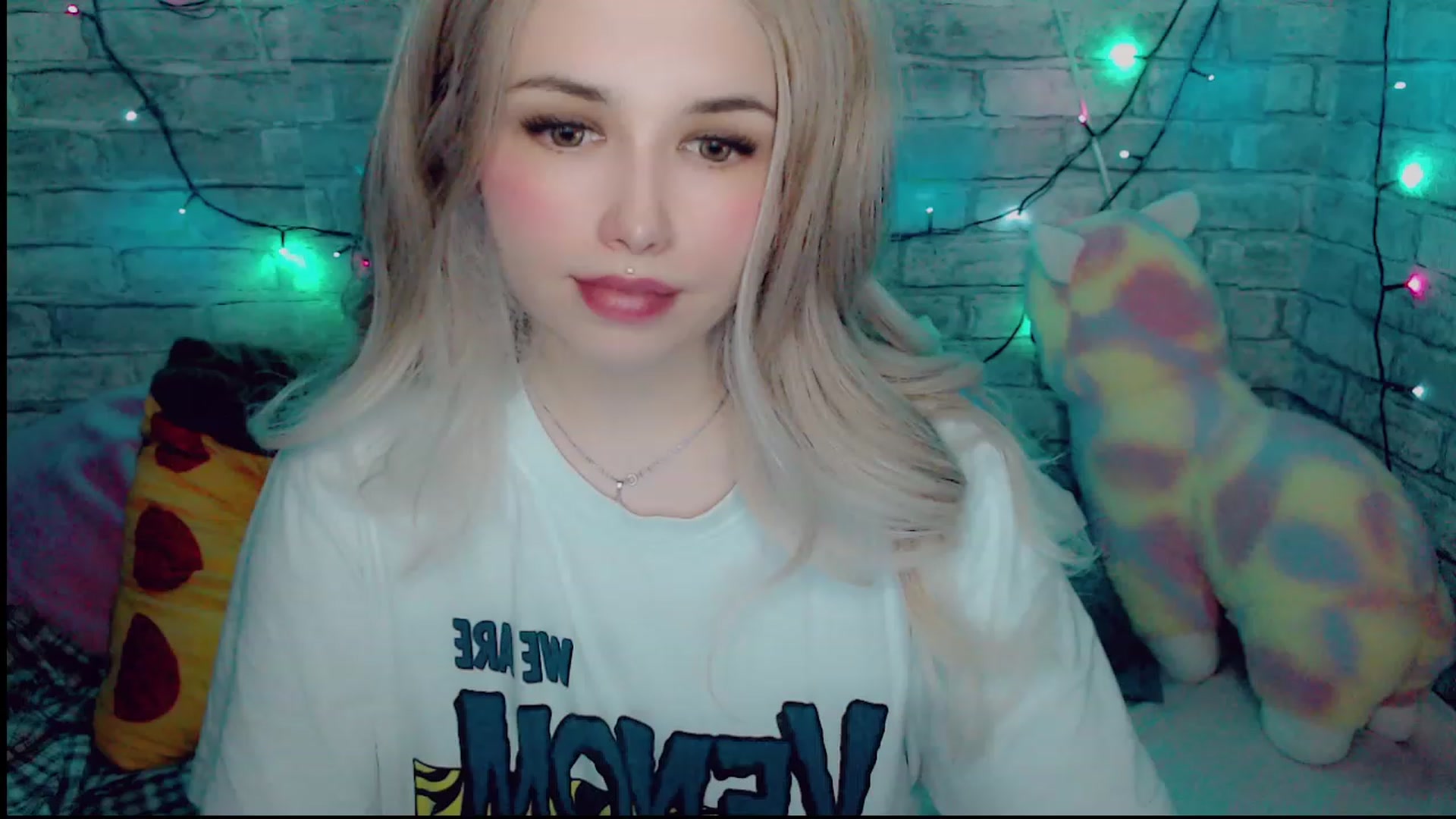 Gallery image thumbnail from YUMMY_TIFFANI's myfreecams stream on, 12/27/2022, 14:09 image 11 of 20