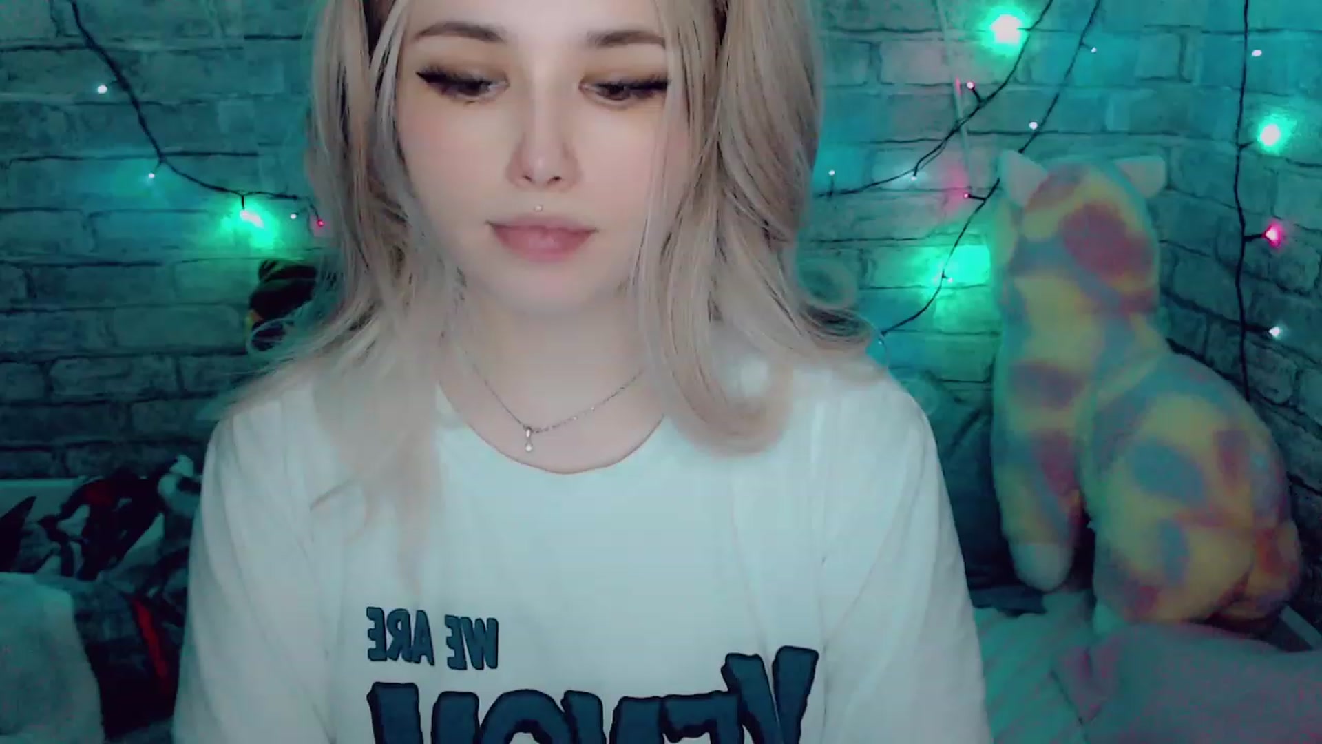 Gallery image thumbnail from YUMMY_TIFFANI's myfreecams stream on, 12/28/2022, 12:40 image 2 of 20