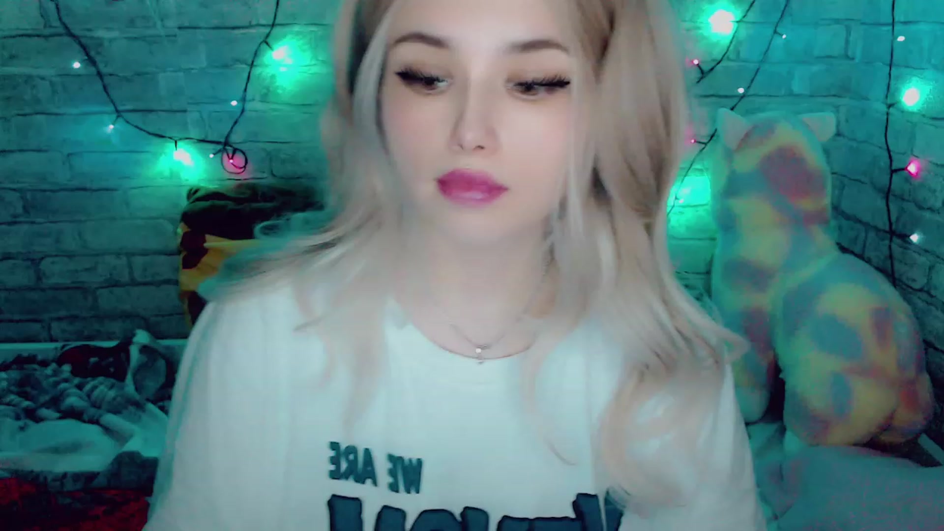 Gallery image thumbnail from YUMMY_TIFFANI's myfreecams stream on, 12/28/2022, 12:40 image 9 of 20