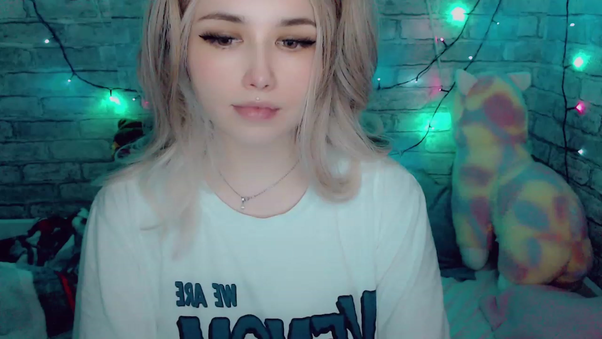 Gallery image thumbnail from YUMMY_TIFFANI's myfreecams stream on, 12/28/2022, 12:40 image 1 of 20