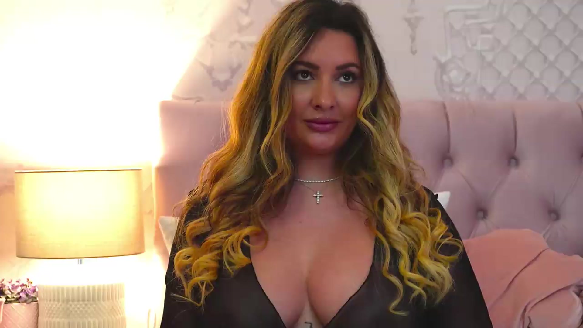 Gallery image thumbnail from YaaraCollins's myfreecams stream on, 05/16/2026, 09:55 image 12 of 20