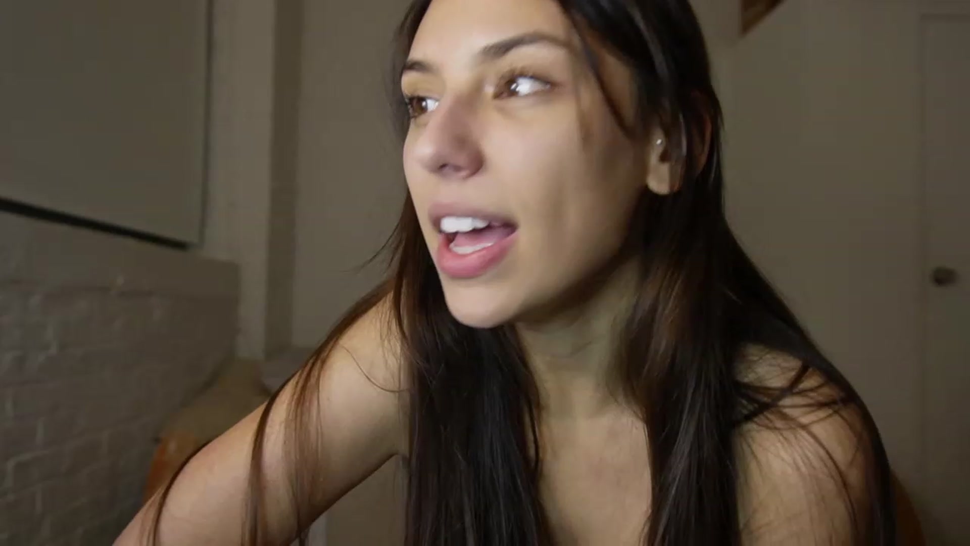 Gallery image thumbnail from YachtPrincess's myfreecams stream on, 12/12/2022, 23:02 image 18 of 20