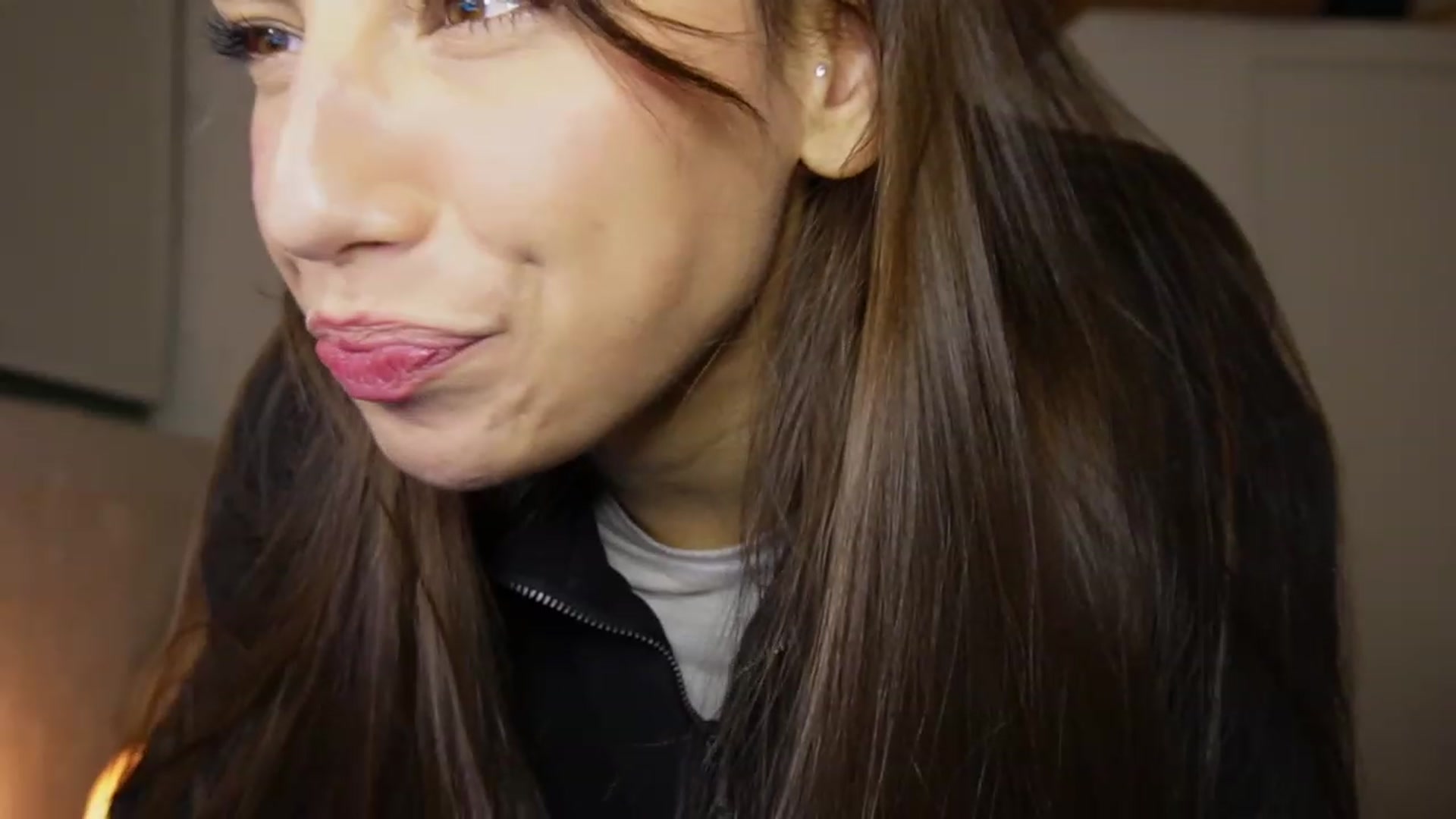 Gallery image thumbnail from YachtPrincess's myfreecams stream on, 12/15/2022, 05:06 image 20 of 20