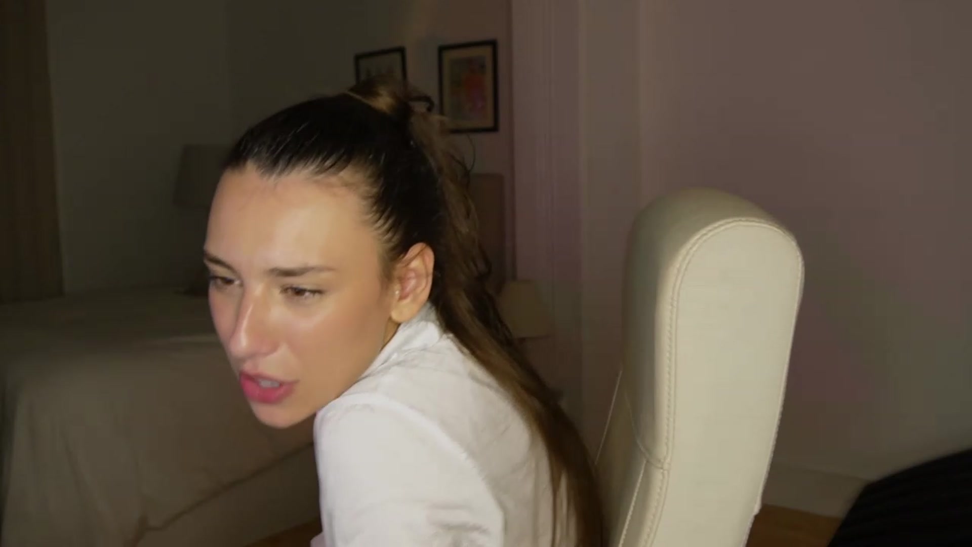 Gallery image thumbnail from YachtPrincess's myfreecams stream on, 03/07/2023, 05:34 image 16 of 20
