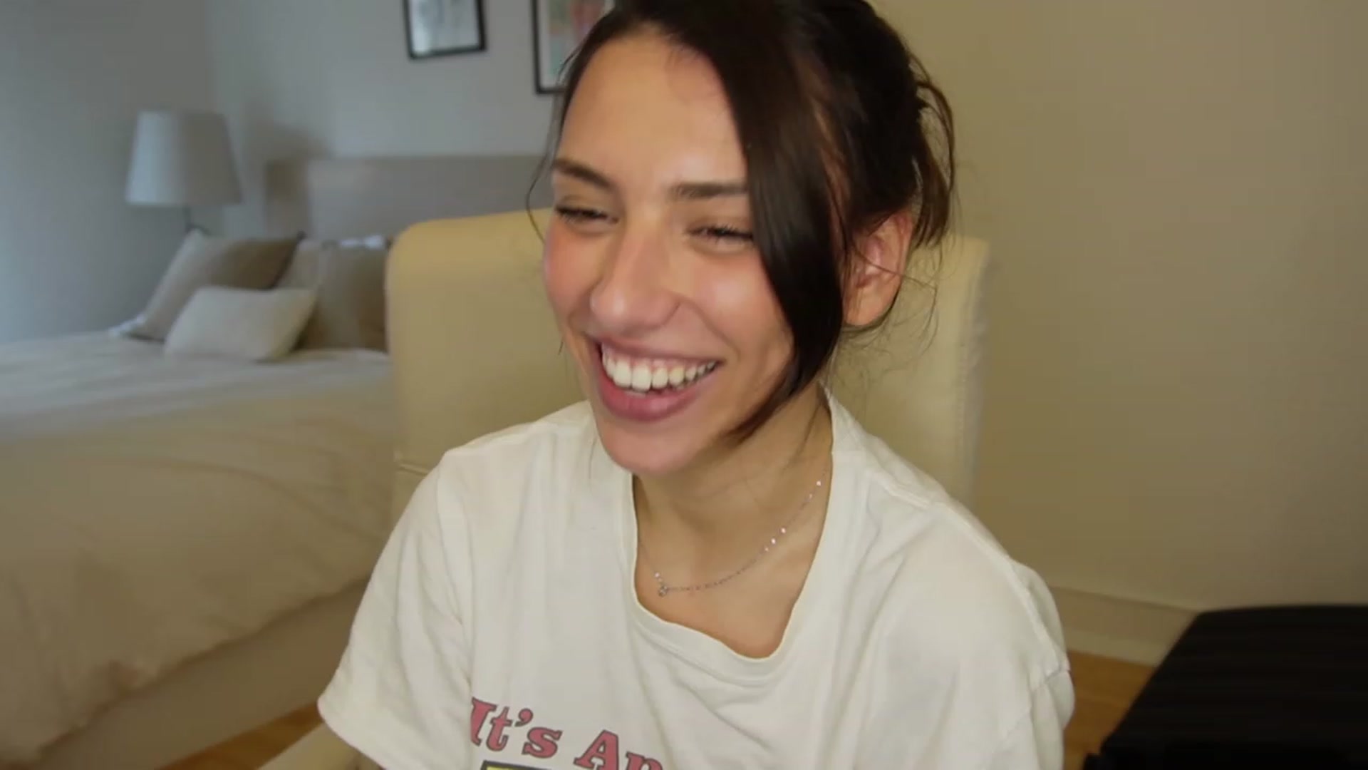 Gallery image thumbnail from YachtPrincess's myfreecams stream on, 03/10/2023, 16:51 image 14 of 20
